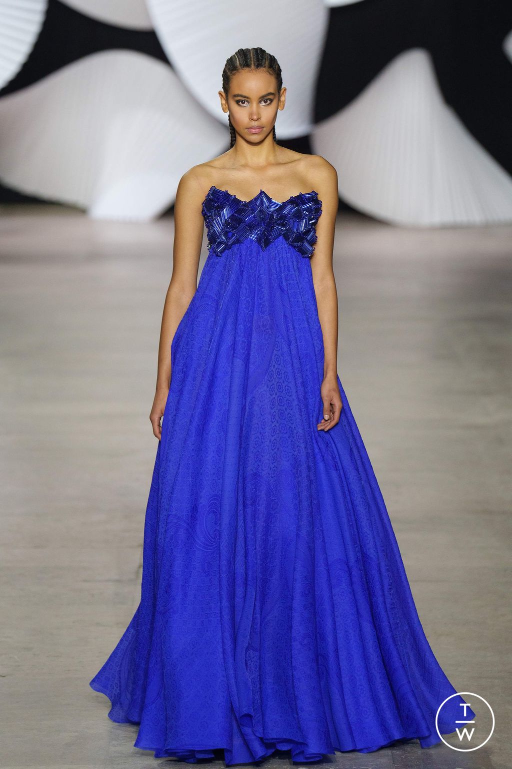 Fashion Week Paris Spring/Summer 2024 look 35 from the Tony Ward collection couture