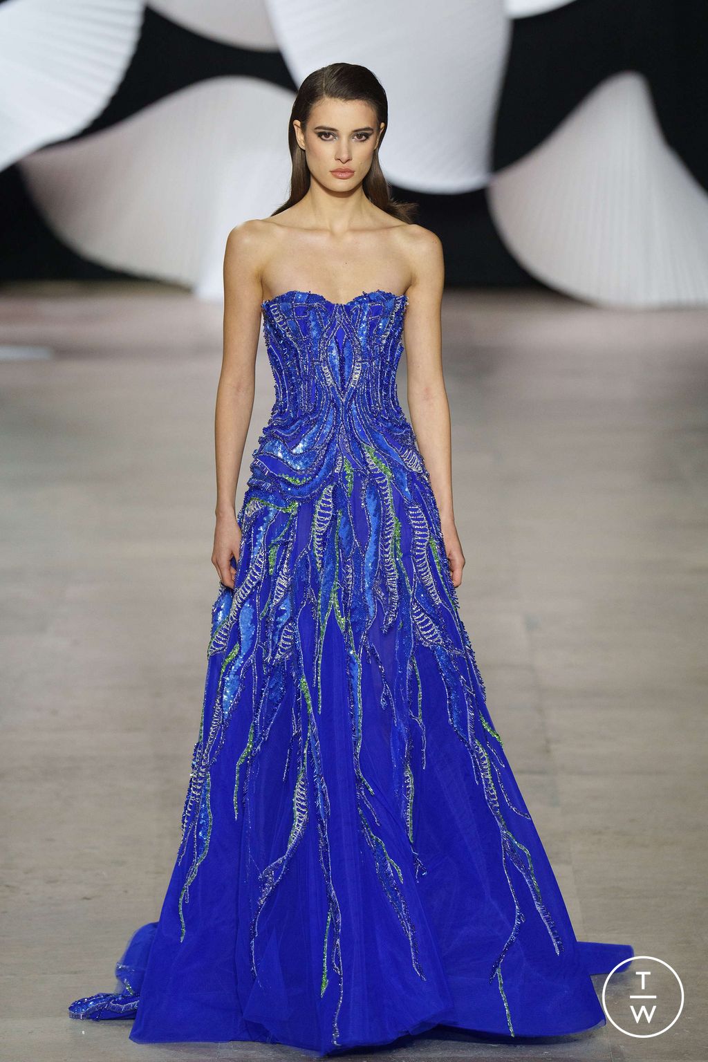 Fashion Week Paris Spring/Summer 2024 look 39 from the Tony Ward collection 高级定制