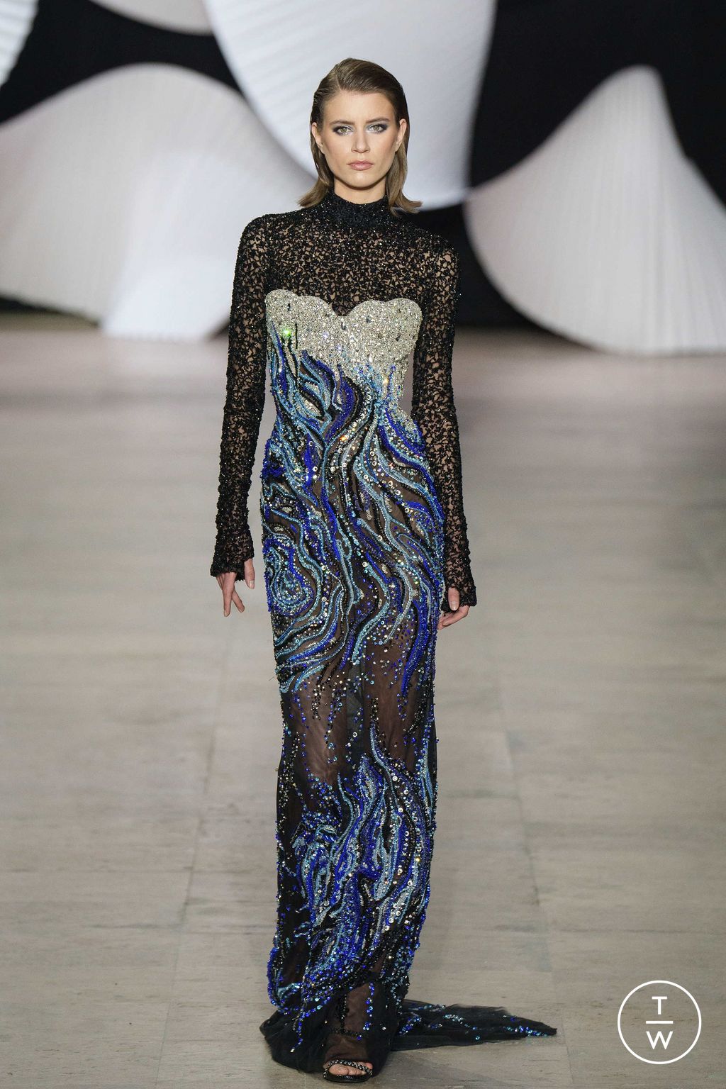 Fashion Week Paris Spring/Summer 2024 look 40 from the Tony Ward collection 高级定制