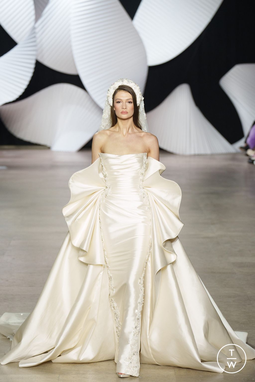 Fashion Week Paris Spring/Summer 2024 look 60 from the Tony Ward collection couture