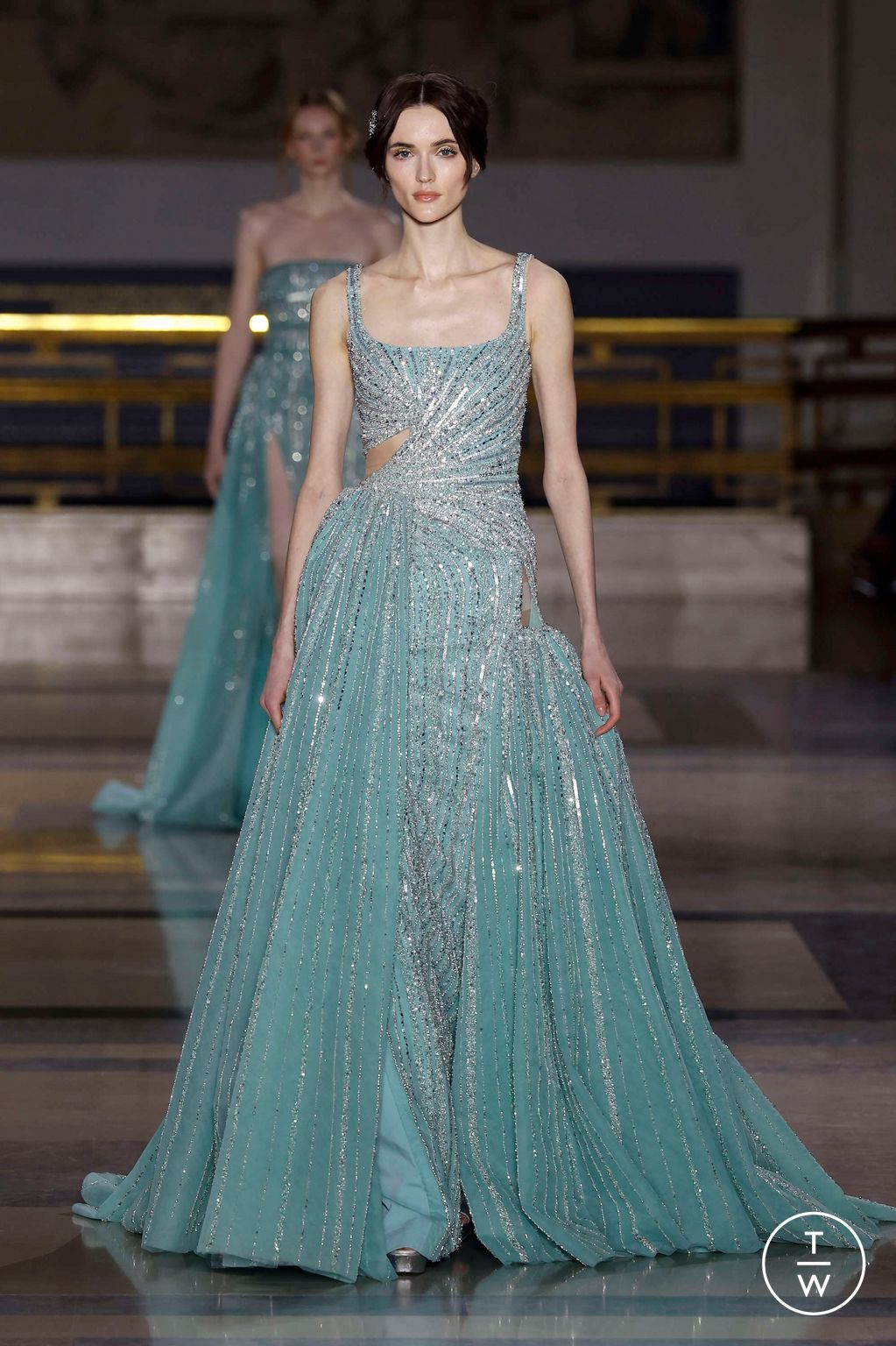 Fashion Week Paris Spring/Summer 2025 look 40 from the Tony Ward collection couture