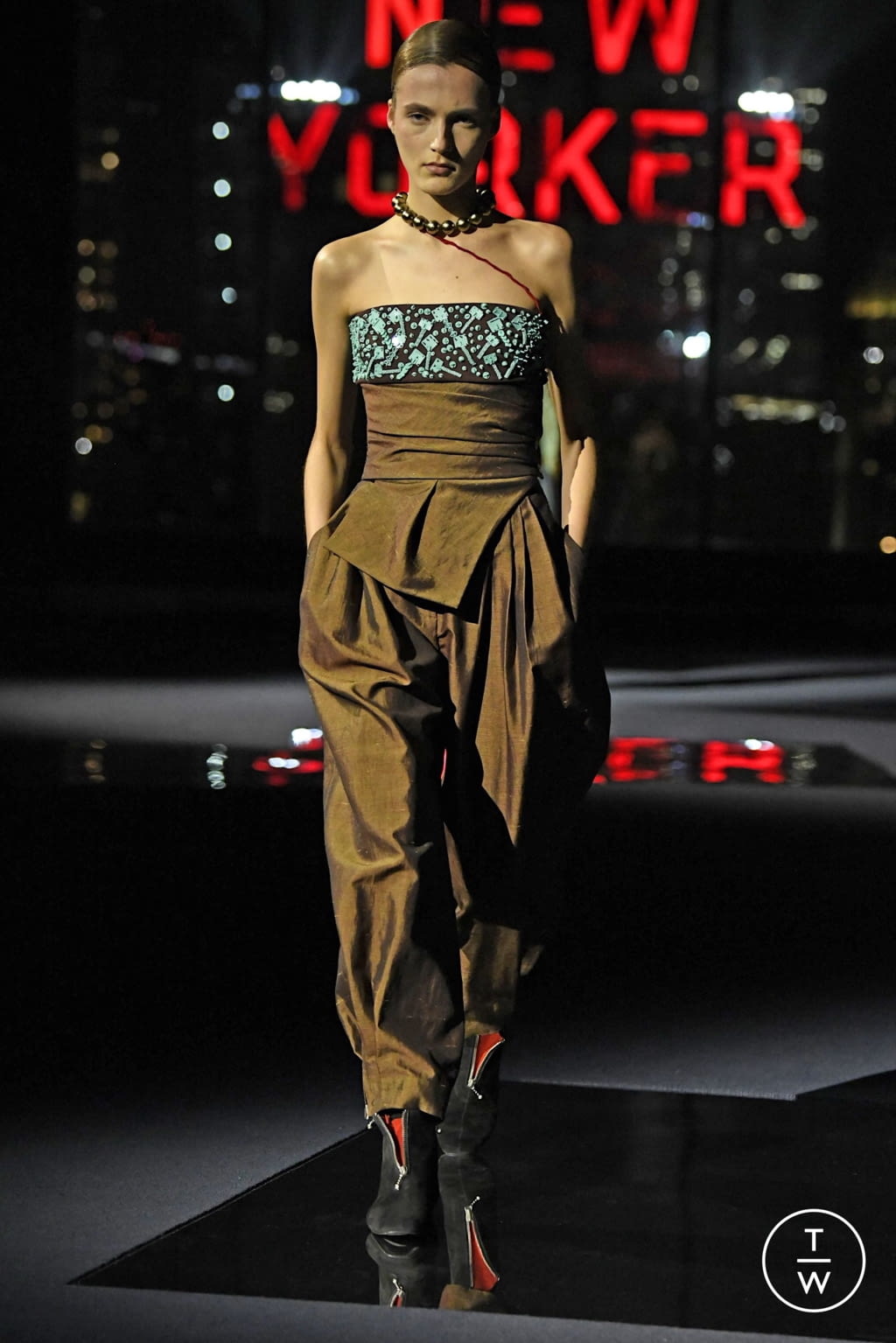 Fashion Week New York Fall/Winter 2022 look 21 de la collection Tory Burch womenswear