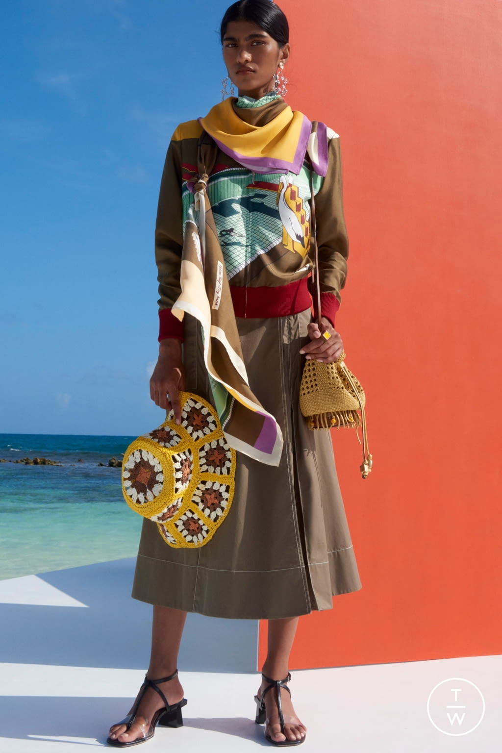 Fashion Week New York Pre-Fall 2022 look 19 from the Tory Burch collection womenswear
