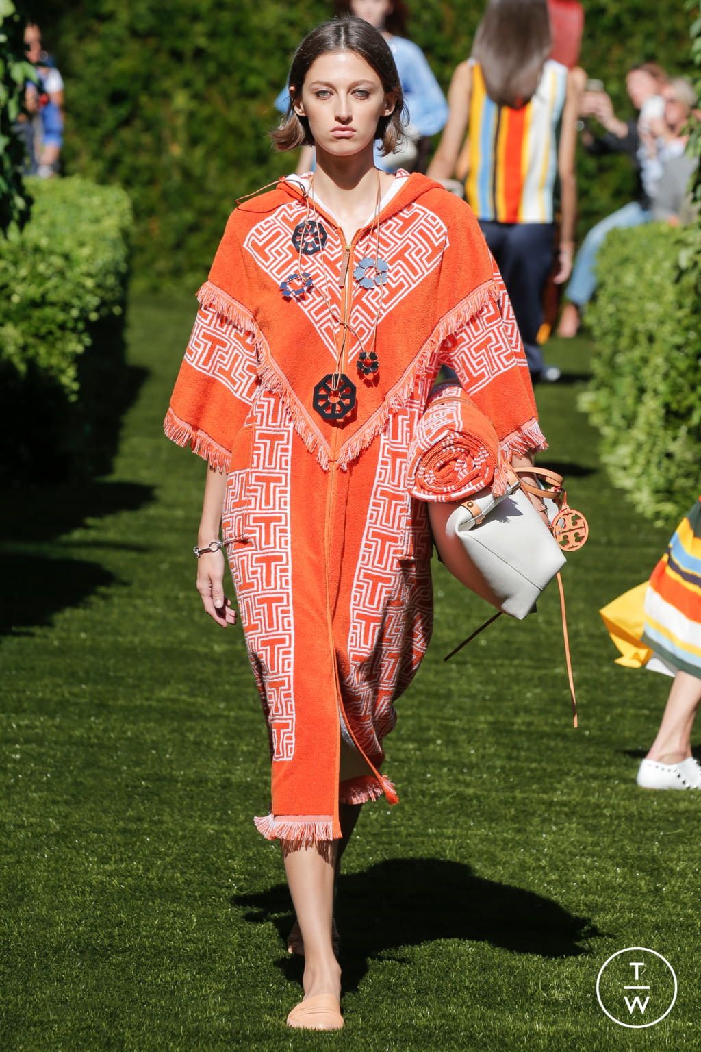 Fashion Week New York Spring/Summer 2018 look 24 from the Tory Burch collection womenswear