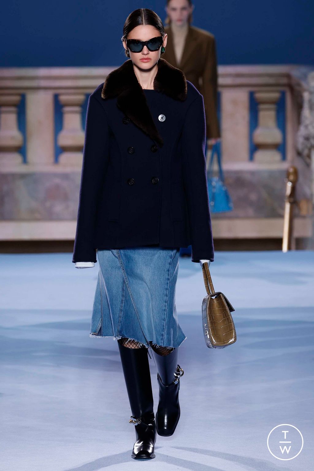 Fashion Week New York Fall/Winter 2023 look 9 from the Tory Burch collection womenswear