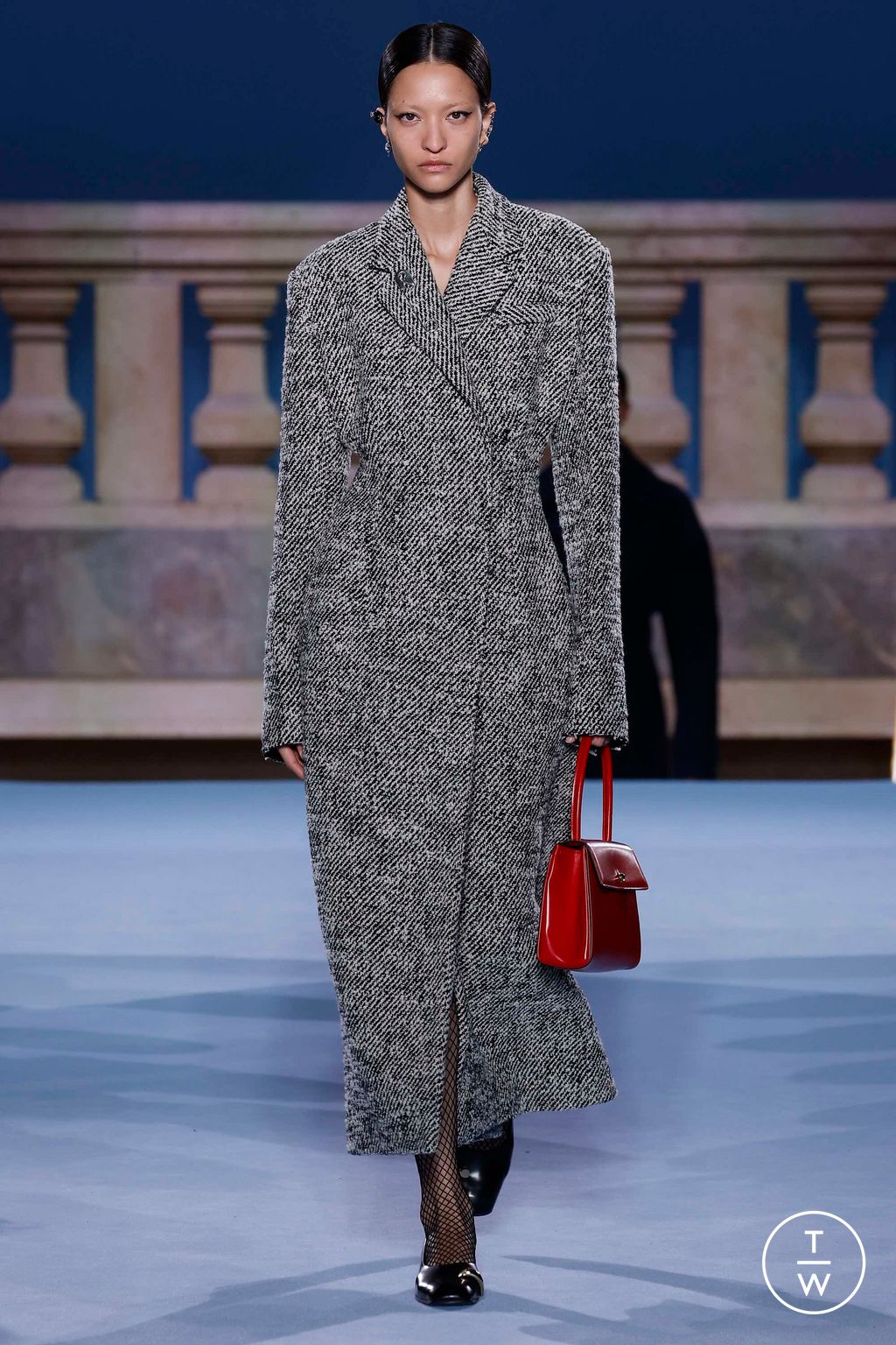 Fashion Week New York Fall/Winter 2023 look 17 from the Tory Burch collection 女装
