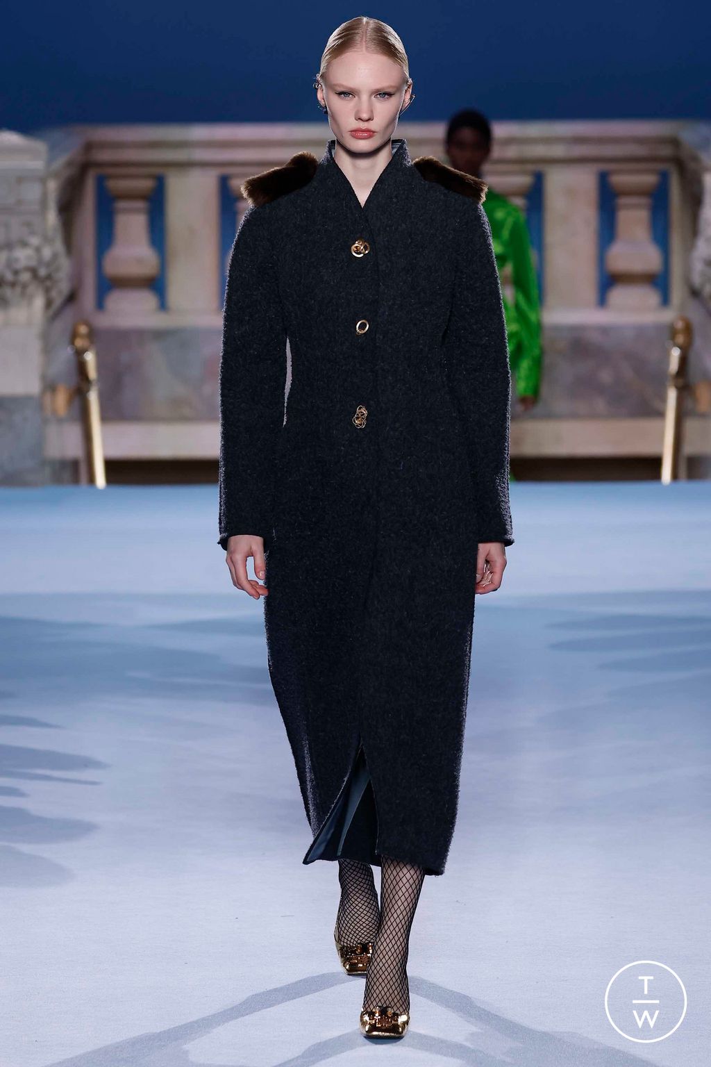 Fashion Week New York Fall/Winter 2023 look 21 from the Tory Burch collection 女装