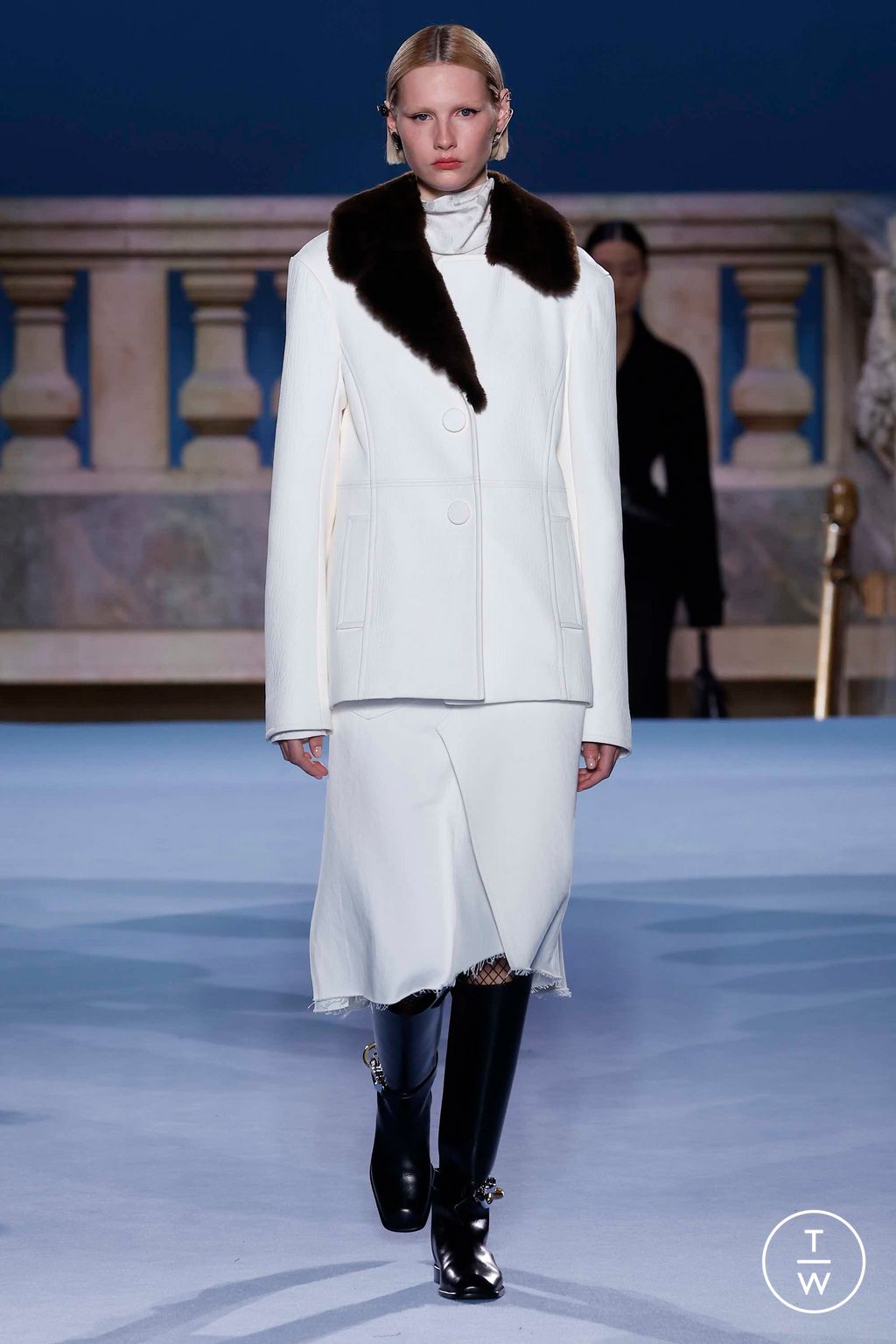Fashion Week New York Fall/Winter 2023 look 30 from the Tory Burch collection womenswear