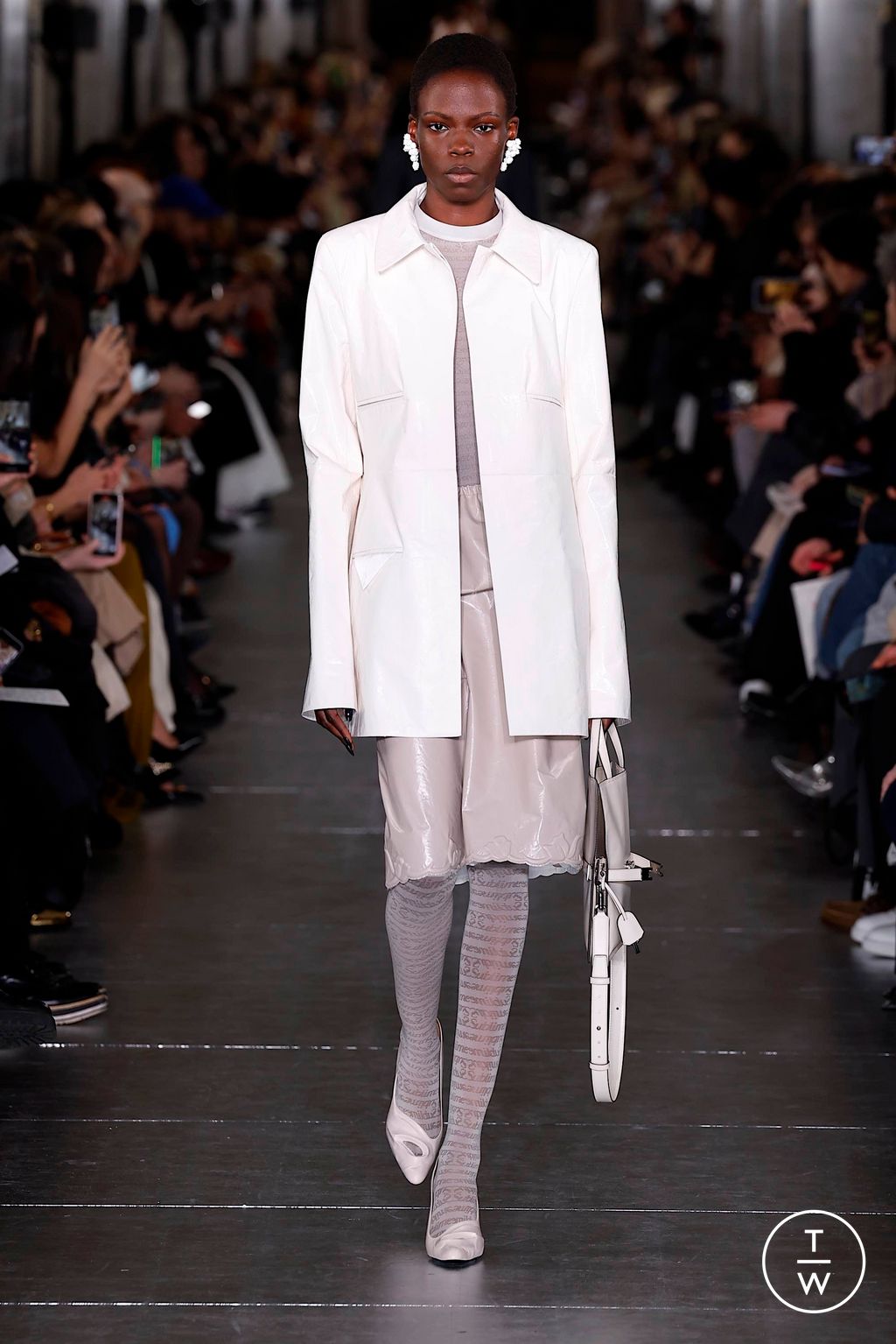 Fashion Week New York Fall/Winter 2024 look 11 from the Tory Burch collection womenswear