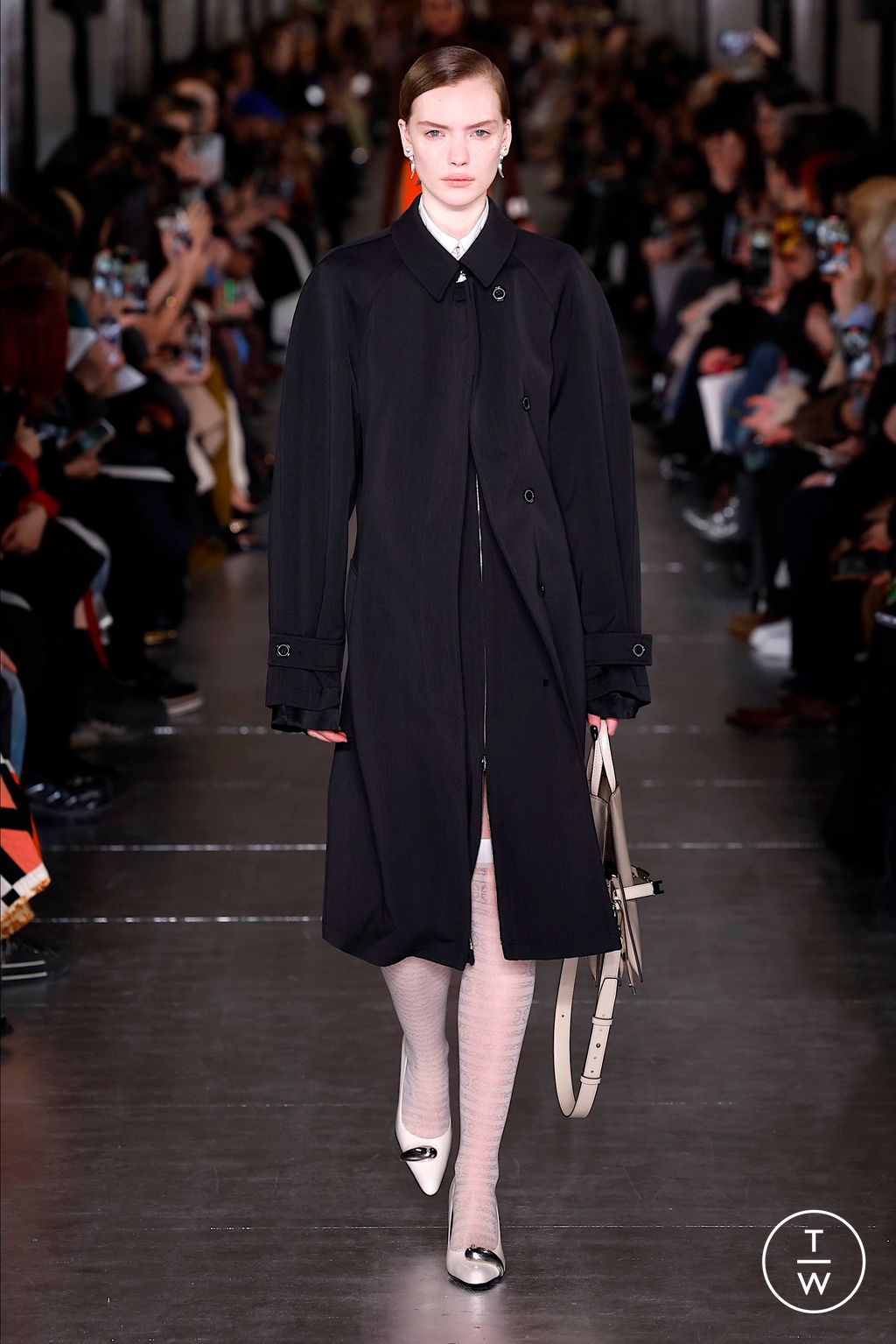 Fashion Week New York Fall/Winter 2024 look 13 from the Tory Burch collection womenswear