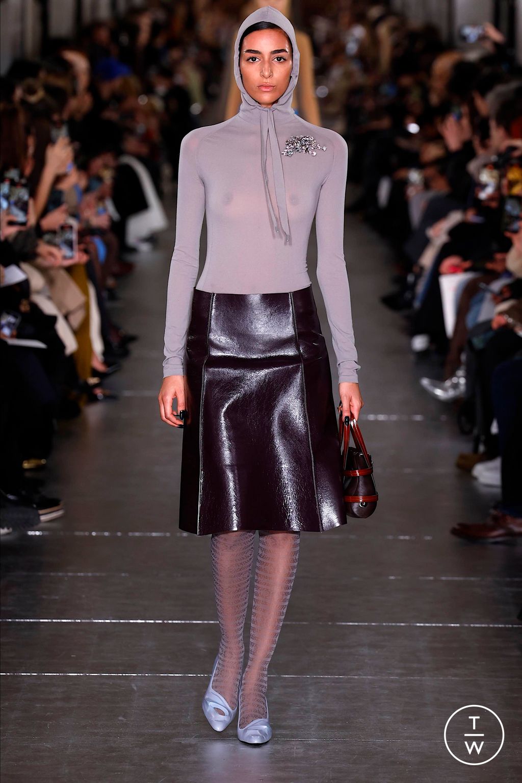 Fashion Week New York Fall/Winter 2024 look 16 from the Tory Burch collection womenswear