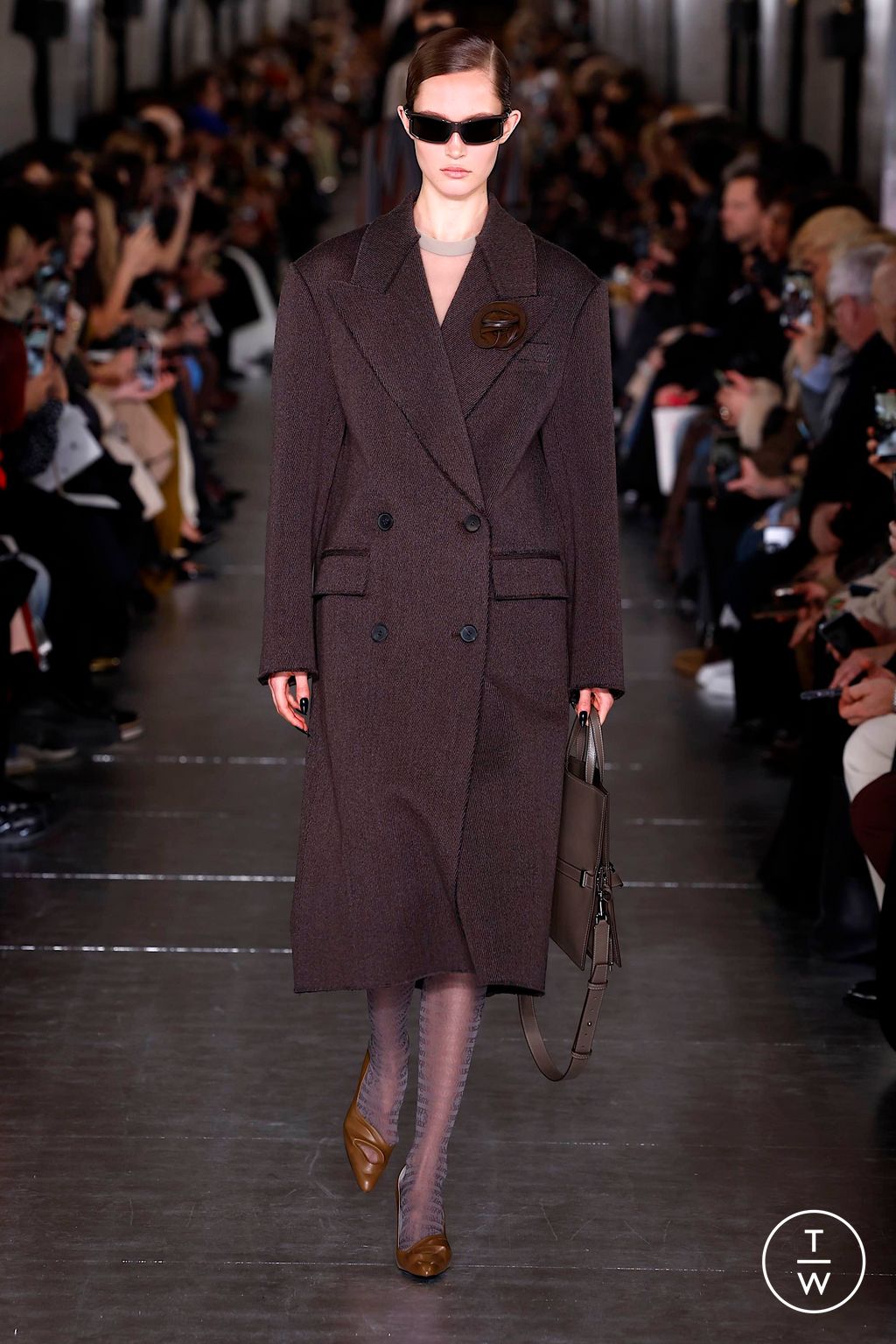 Fashion Week New York Fall/Winter 2024 look 22 from the Tory Burch collection 女装