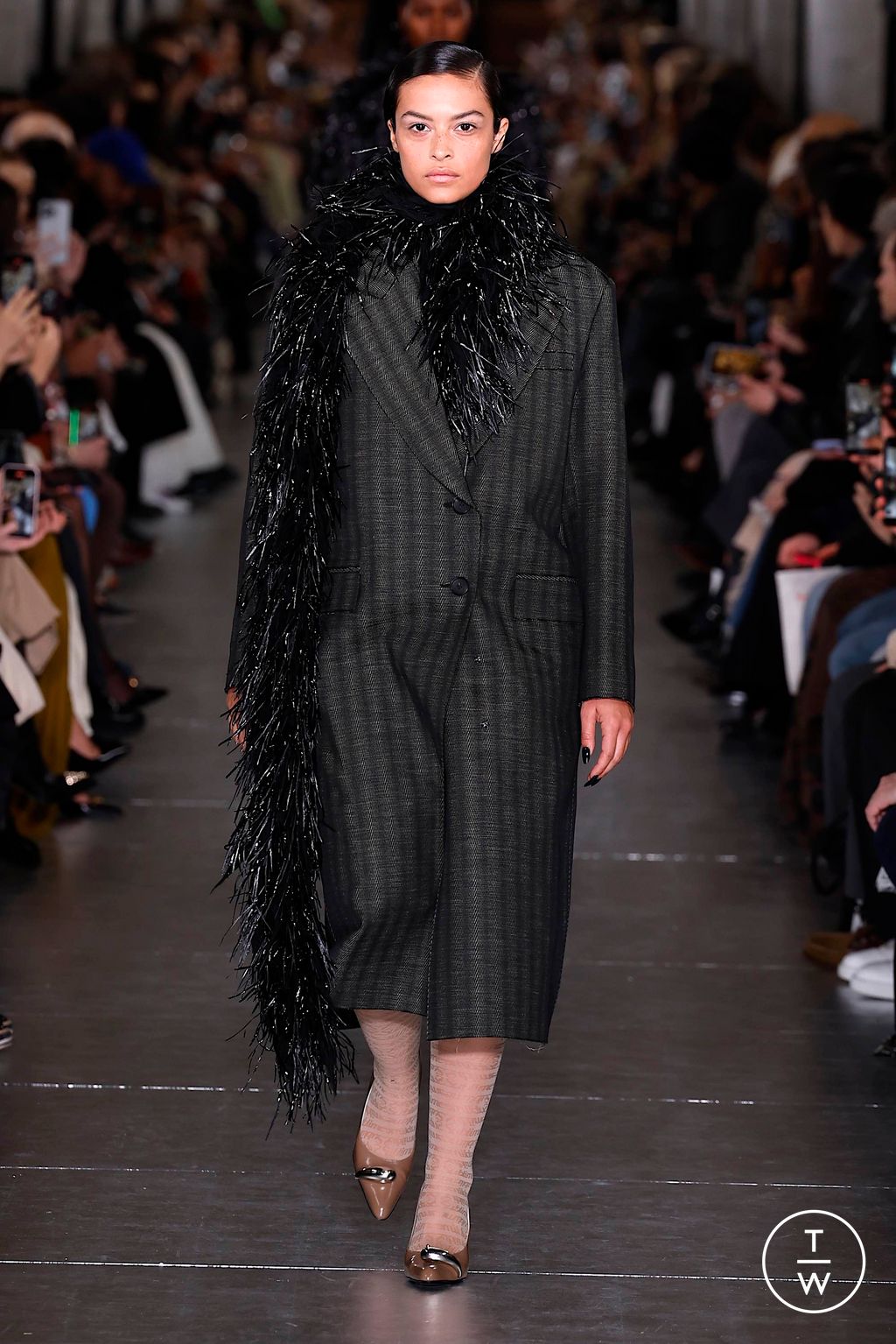 Fashion Week New York Fall/Winter 2024 look 25 from the Tory Burch collection womenswear