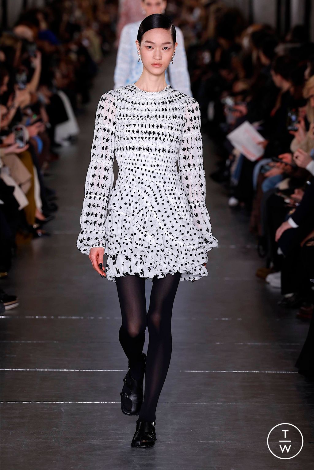 Fashion Week New York Fall/Winter 2024 look 31 from the Tory Burch collection 女装