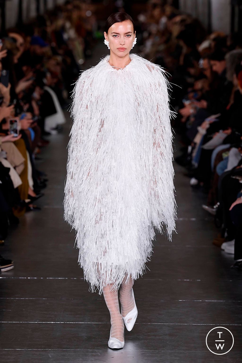 Fashion Week New York Fall/Winter 2024 look 34 from the Tory Burch collection womenswear