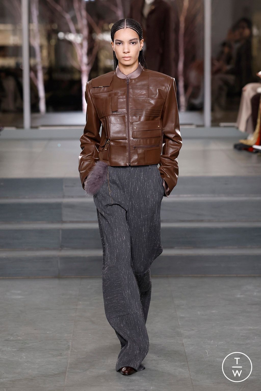 Fashion Week New York Fall/Winter 2025 look 22 from the Tory Burch collection womenswear