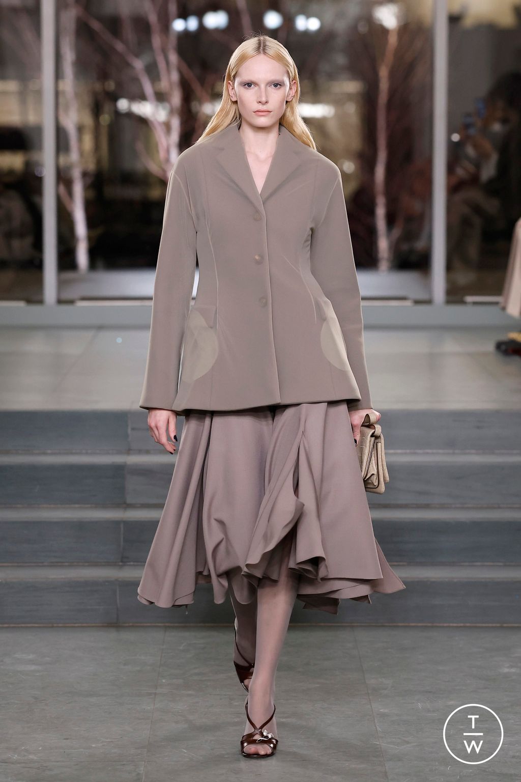 Fashion Week New York Fall/Winter 2025 look 30 from the Tory Burch collection womenswear