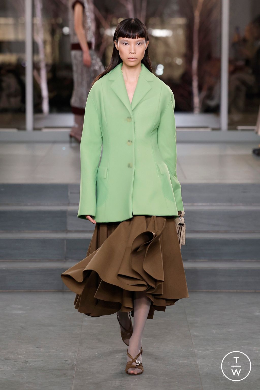 Fashion Week New York Fall/Winter 2025 look 31 from the Tory Burch collection womenswear