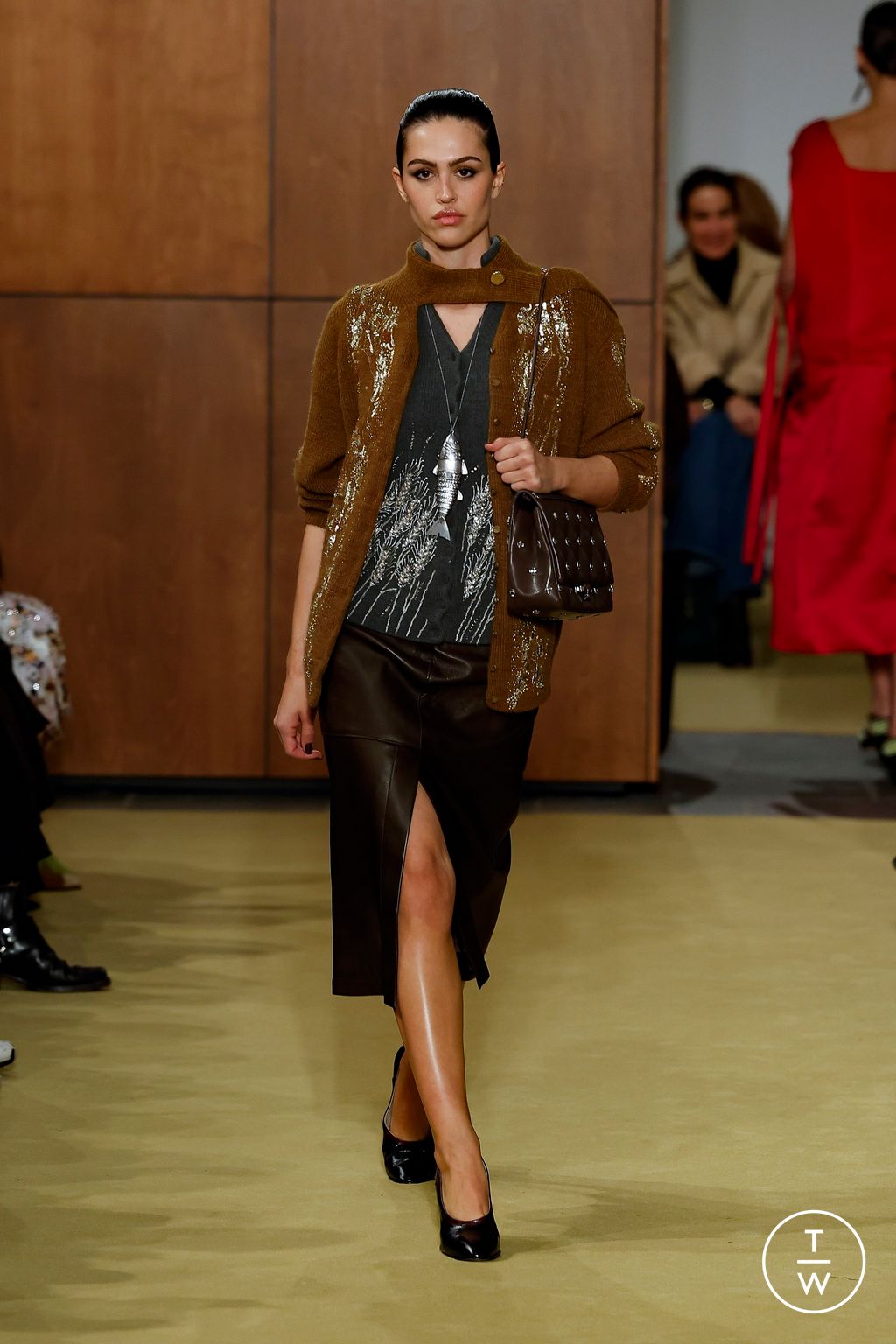 Fashion Week New York Fall/Winter 2026 look 15 from the Tory Burch collection womenswear