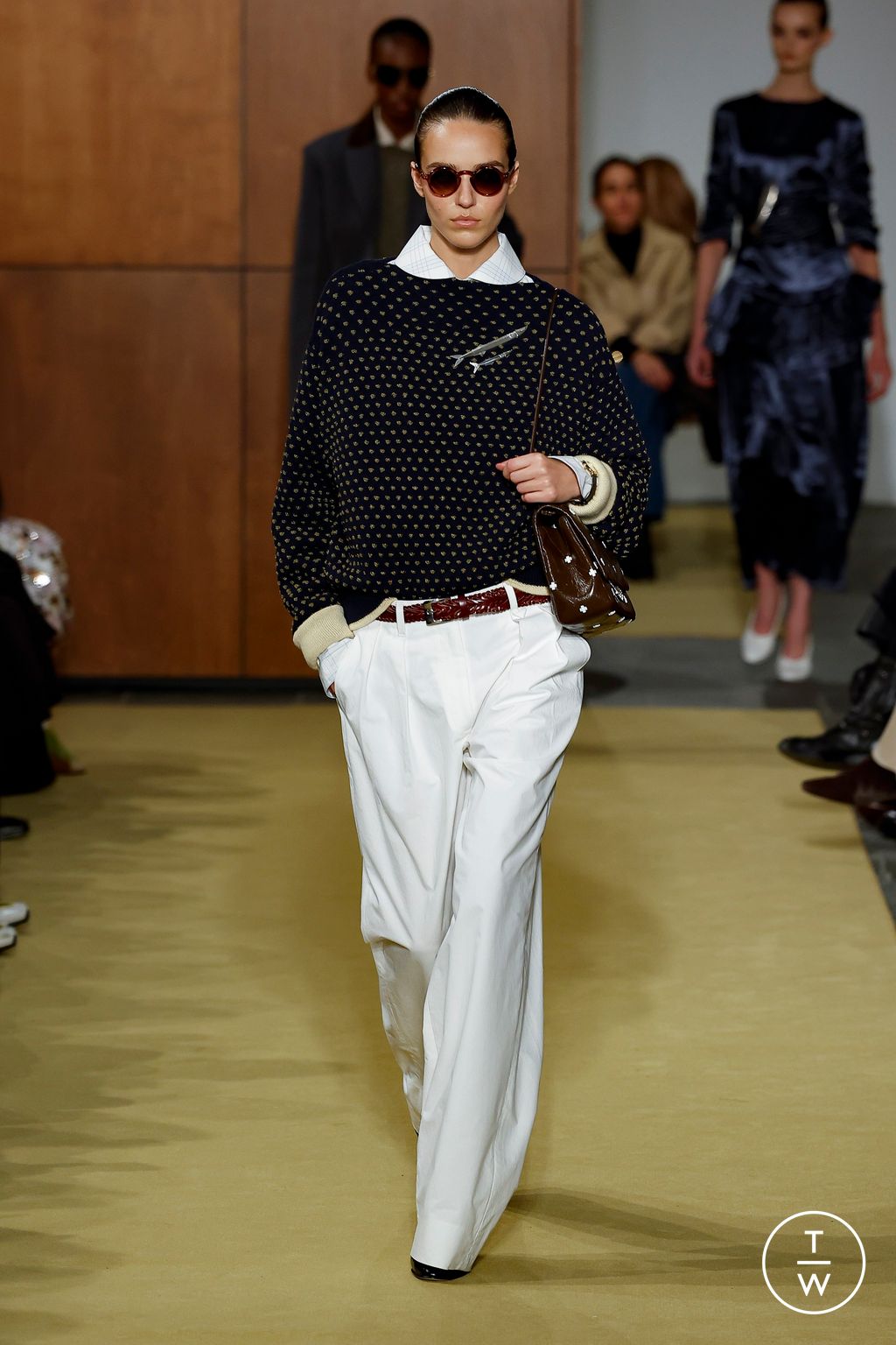 Fashion Week New York Fall/Winter 2026 look 16 from the Tory Burch collection womenswear