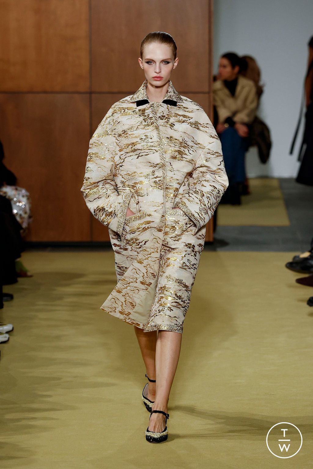 Fashion Week New York Fall/Winter 2026 look 38 from the Tory Burch collection womenswear