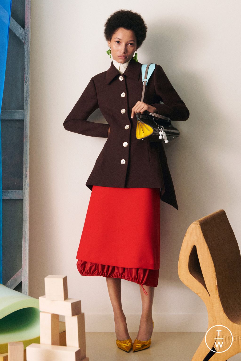 Fashion Week New York Resort 2023 look 1 from the Tory Burch collection womenswear