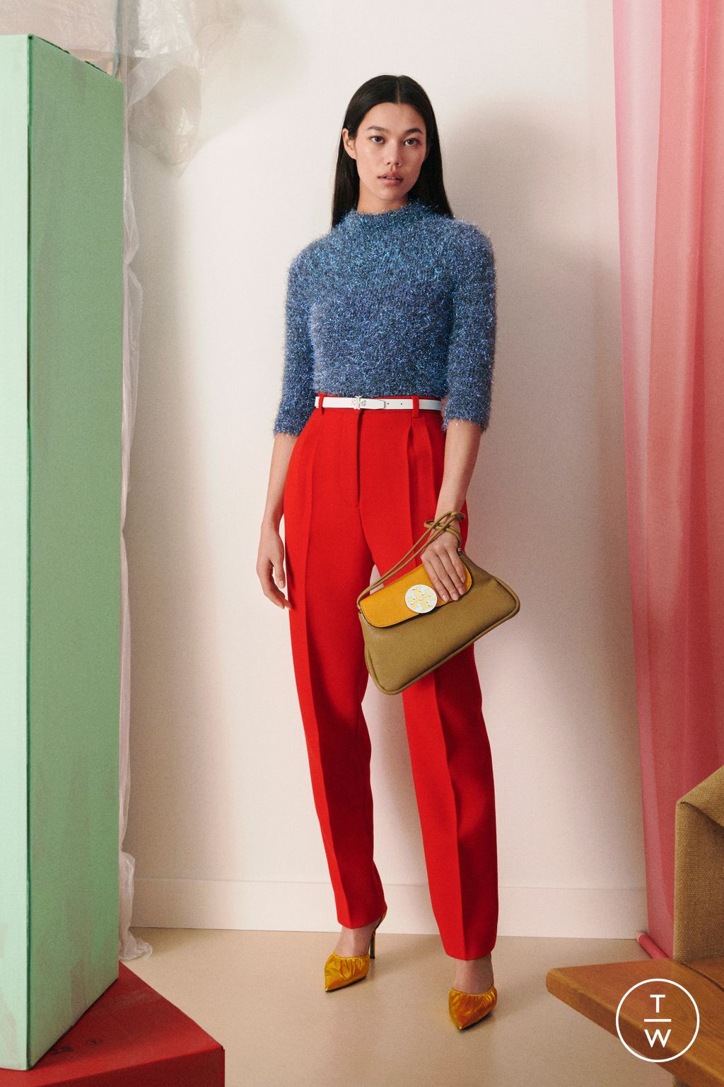 Fashion Week New York Resort 2023 look 3 from the Tory Burch collection womenswear