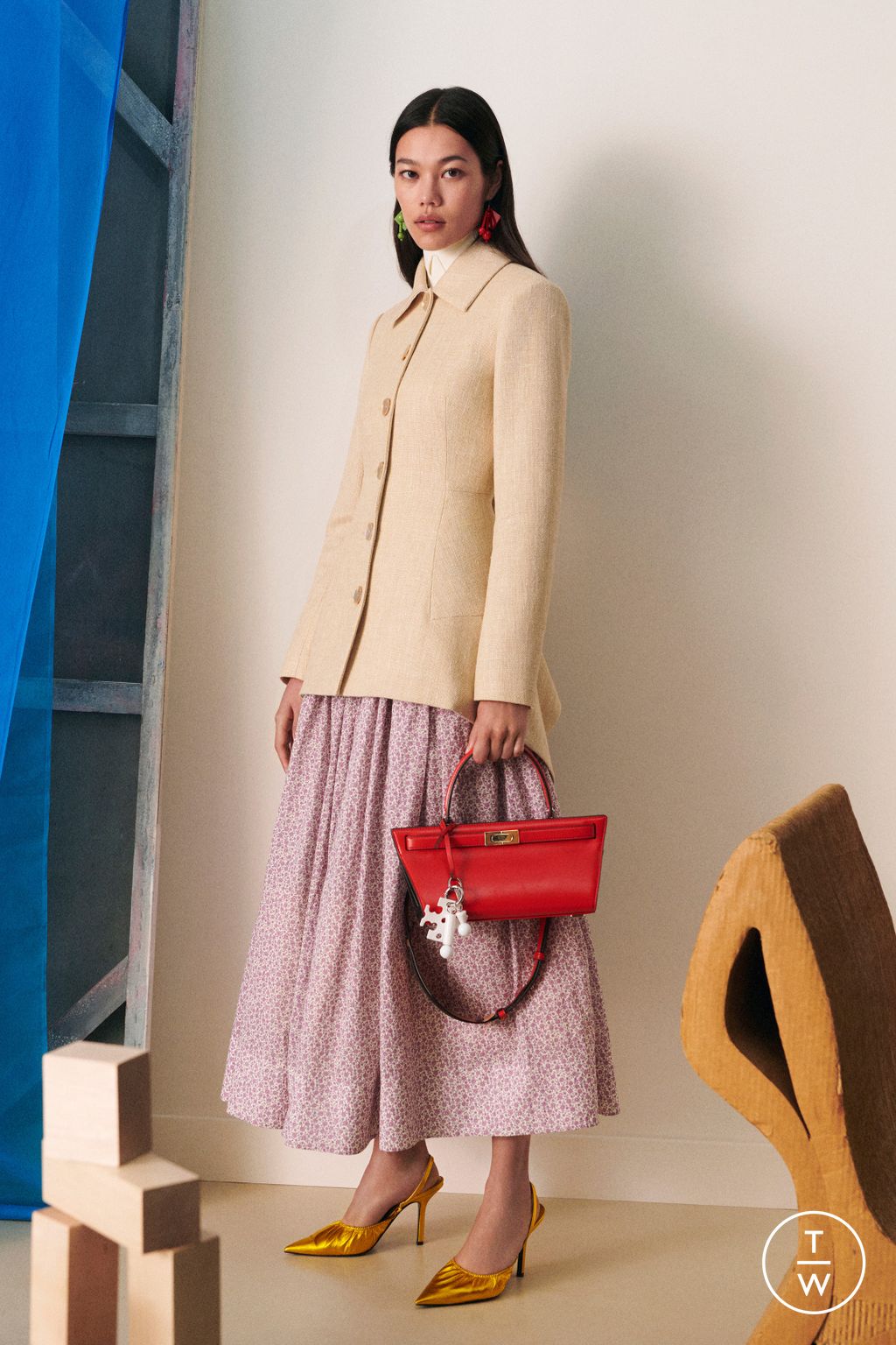 Fashion Week New York Resort 2023 look 9 from the Tory Burch collection womenswear