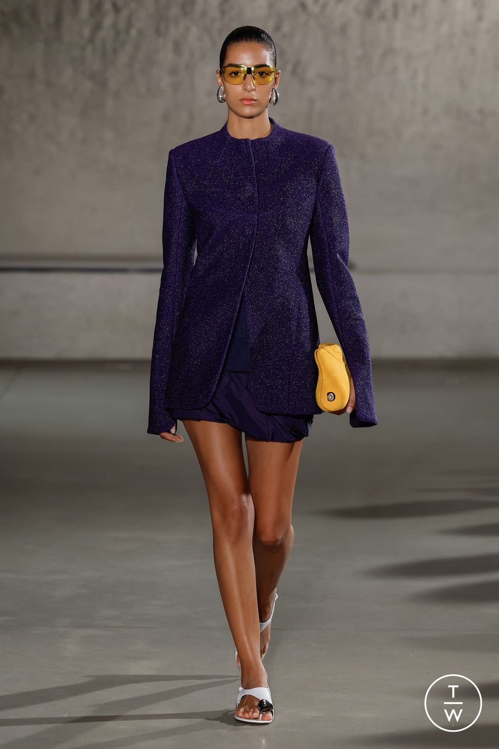 Fashion Week New York Spring/Summer 2024 look 1 from the Tory Burch collection womenswear