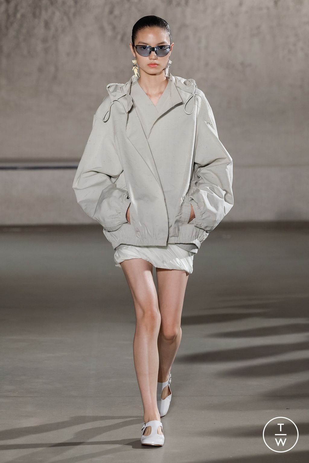 Fashion Week New York Spring/Summer 2024 look 12 de la collection Tory Burch womenswear