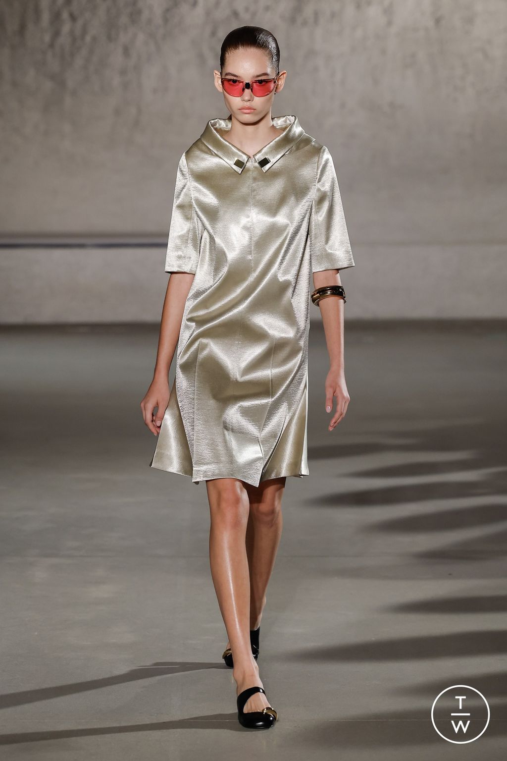 Fashion Week New York Spring/Summer 2024 look 26 from the Tory Burch collection womenswear