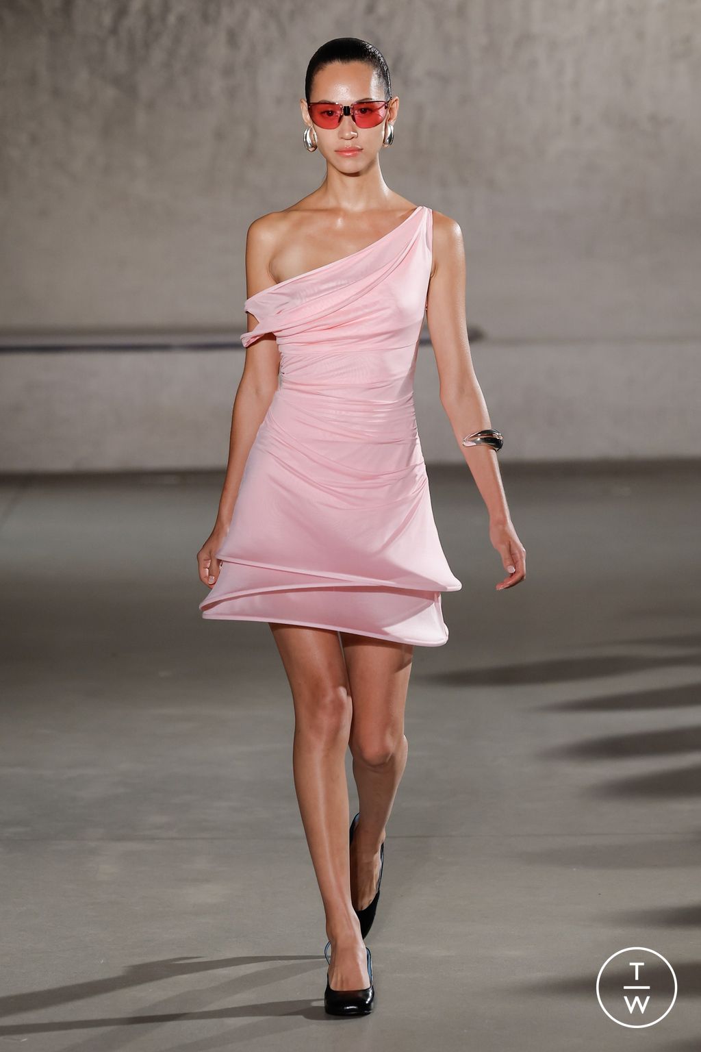 Fashion Week New York Spring/Summer 2024 look 34 de la collection Tory Burch womenswear