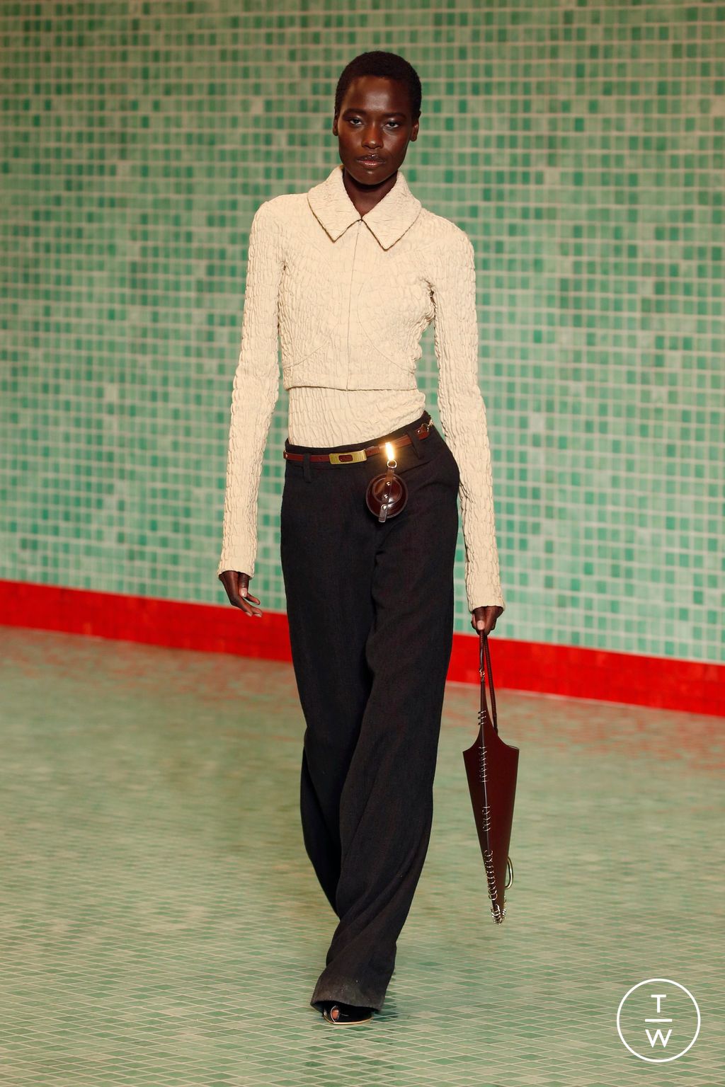 Fashion Week New York Spring/Summer 2025 look 5 from the Tory Burch collection womenswear