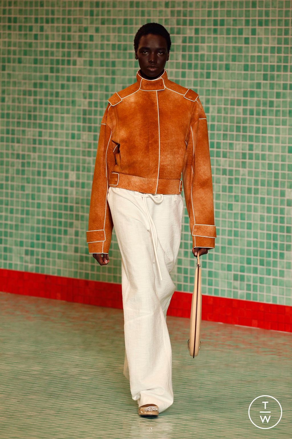 Fashion Week New York Spring/Summer 2025 look 20 from the Tory Burch collection womenswear