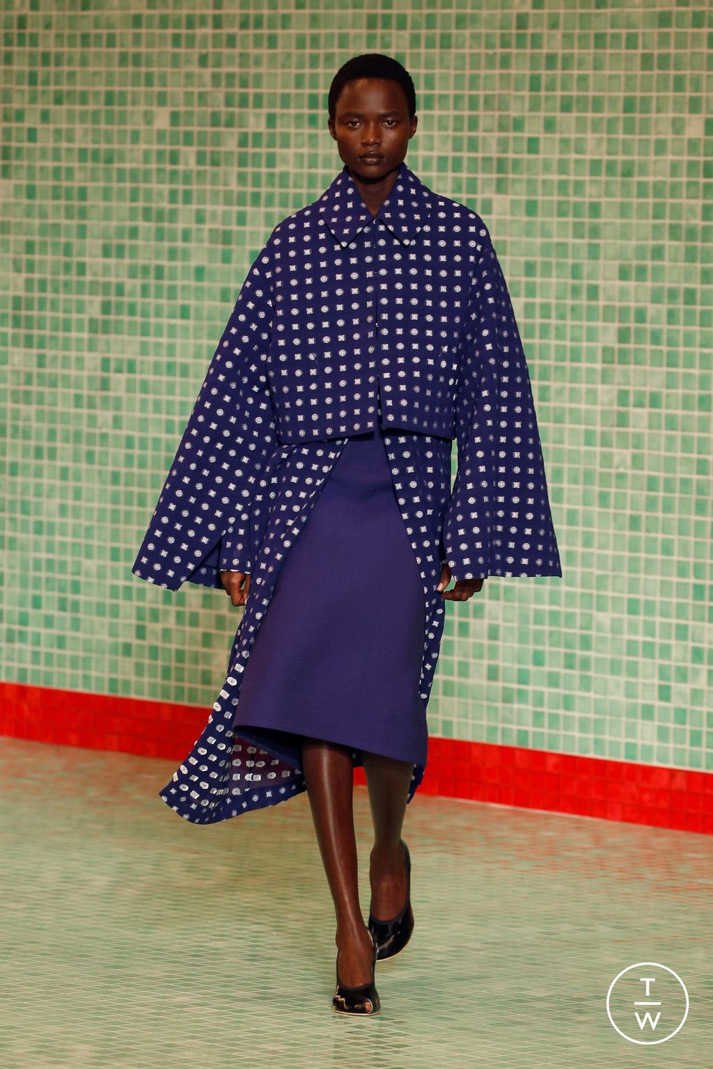 Fashion Week New York Spring/Summer 2025 look 26 from the Tory Burch collection womenswear