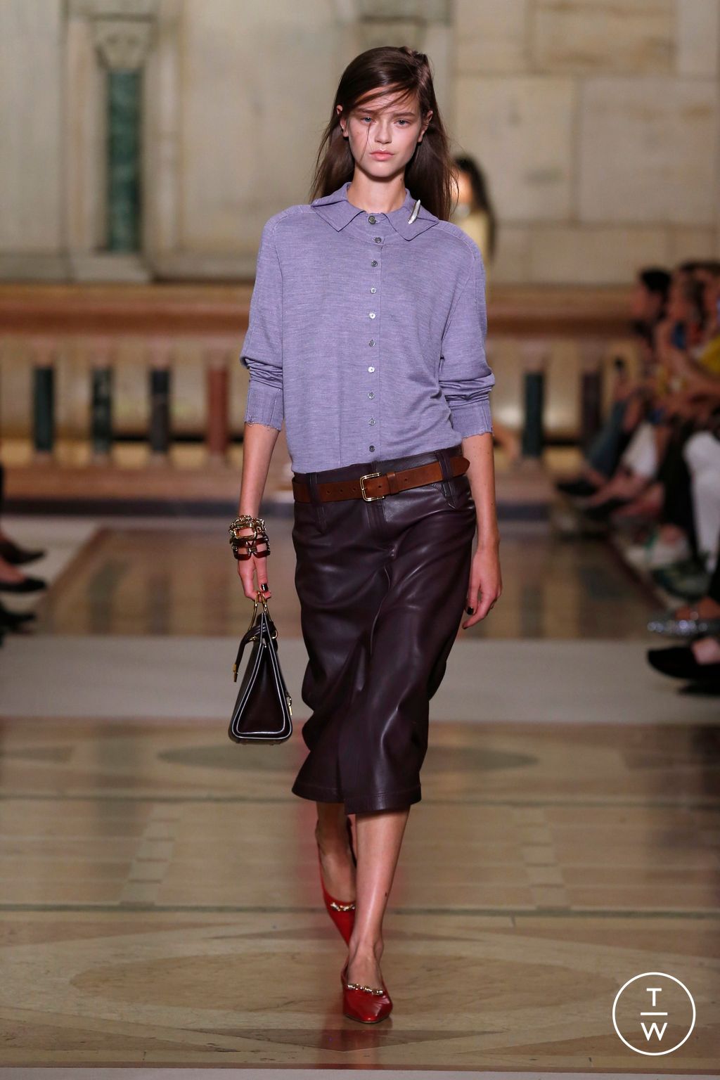 Fashion Week New York Spring/Summer 2026 look 9 from the Tory Burch collection womenswear