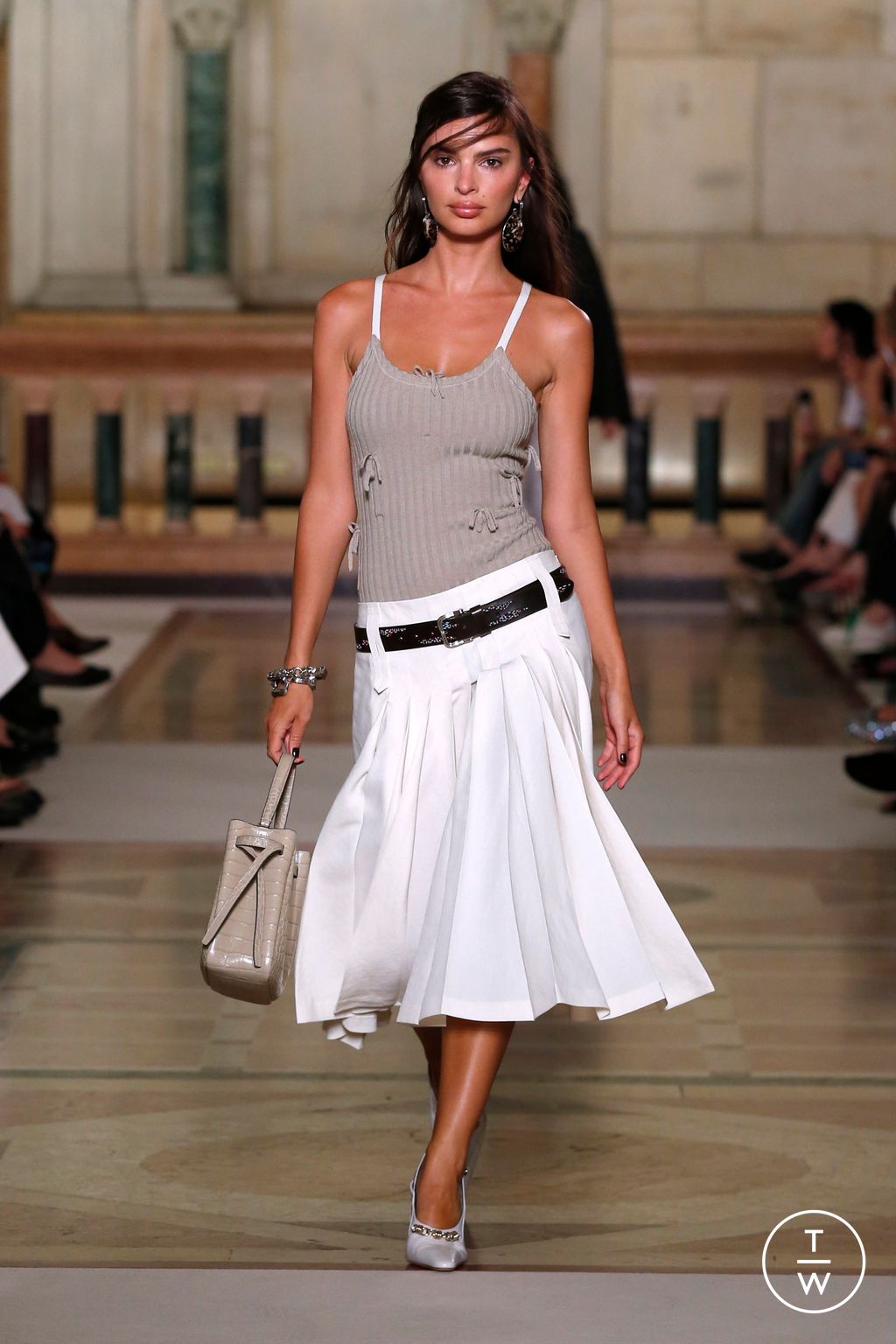 Fashion Week New York Spring/Summer 2026 look 16 from the Tory Burch collection womenswear
