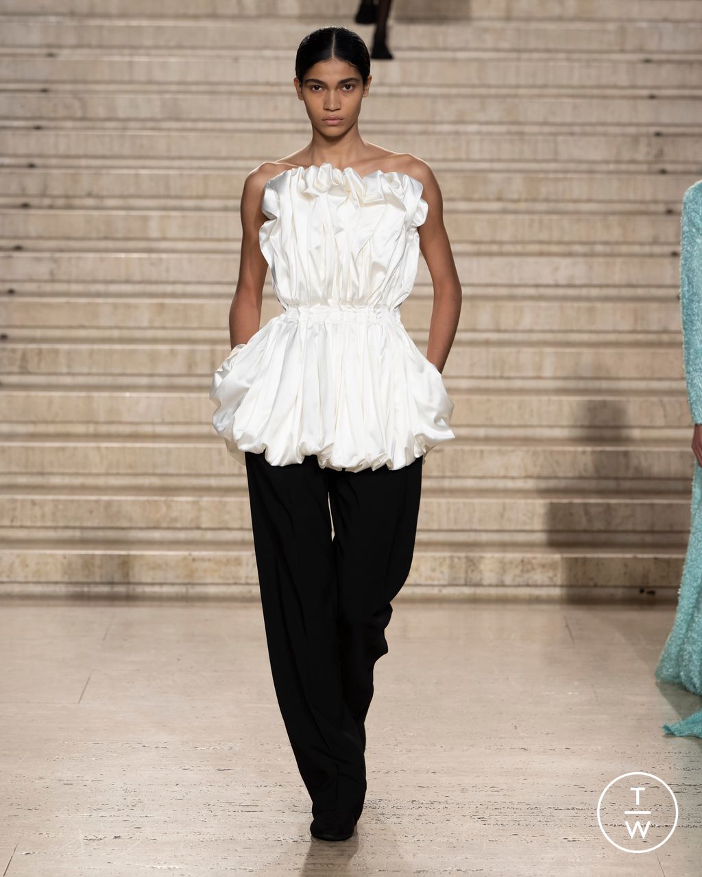 Fashion Week London Fall/Winter 2023 look 14 from the Tove collection 女装