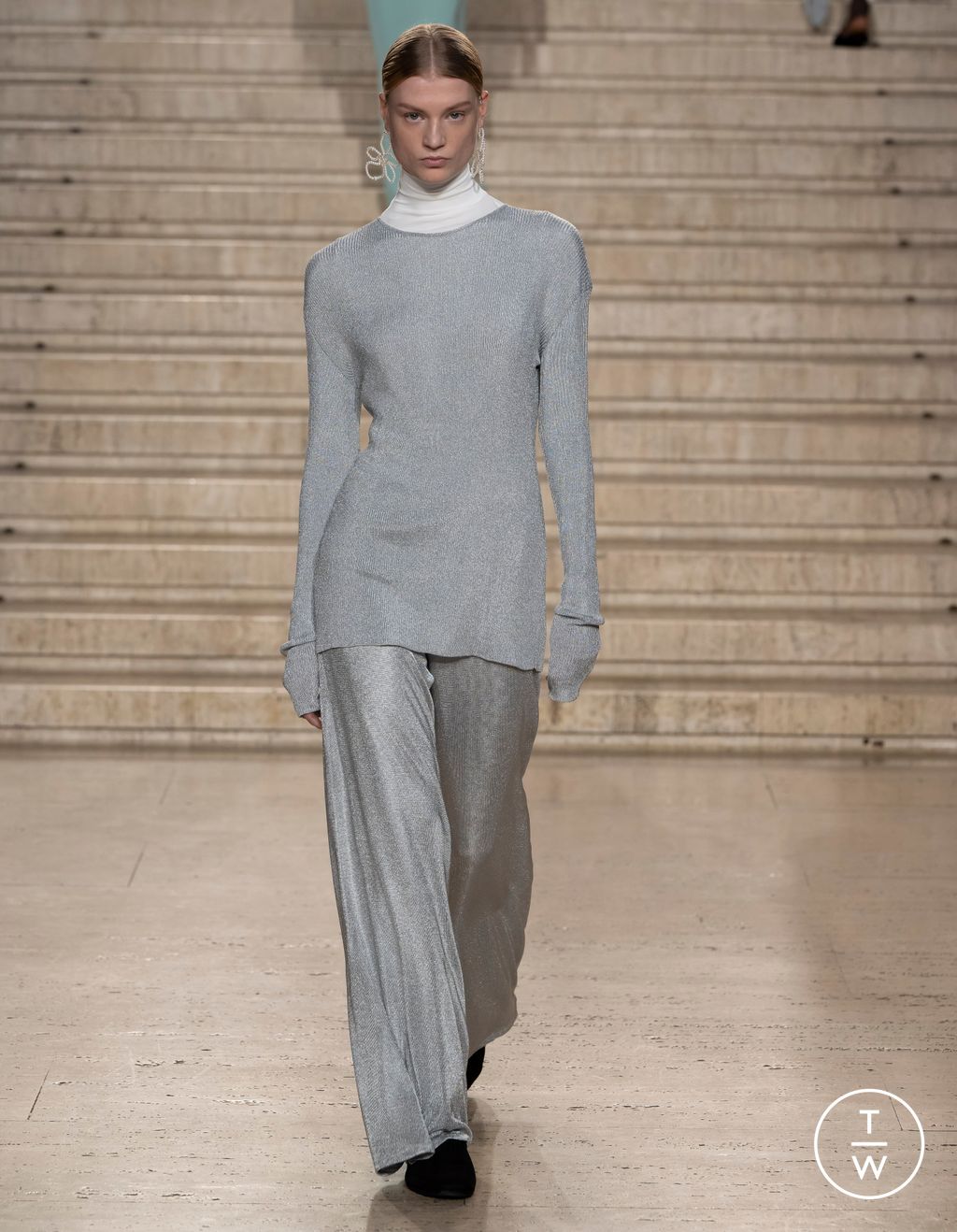Fashion Week London Fall/Winter 2023 look 19 from the Tove collection 女装