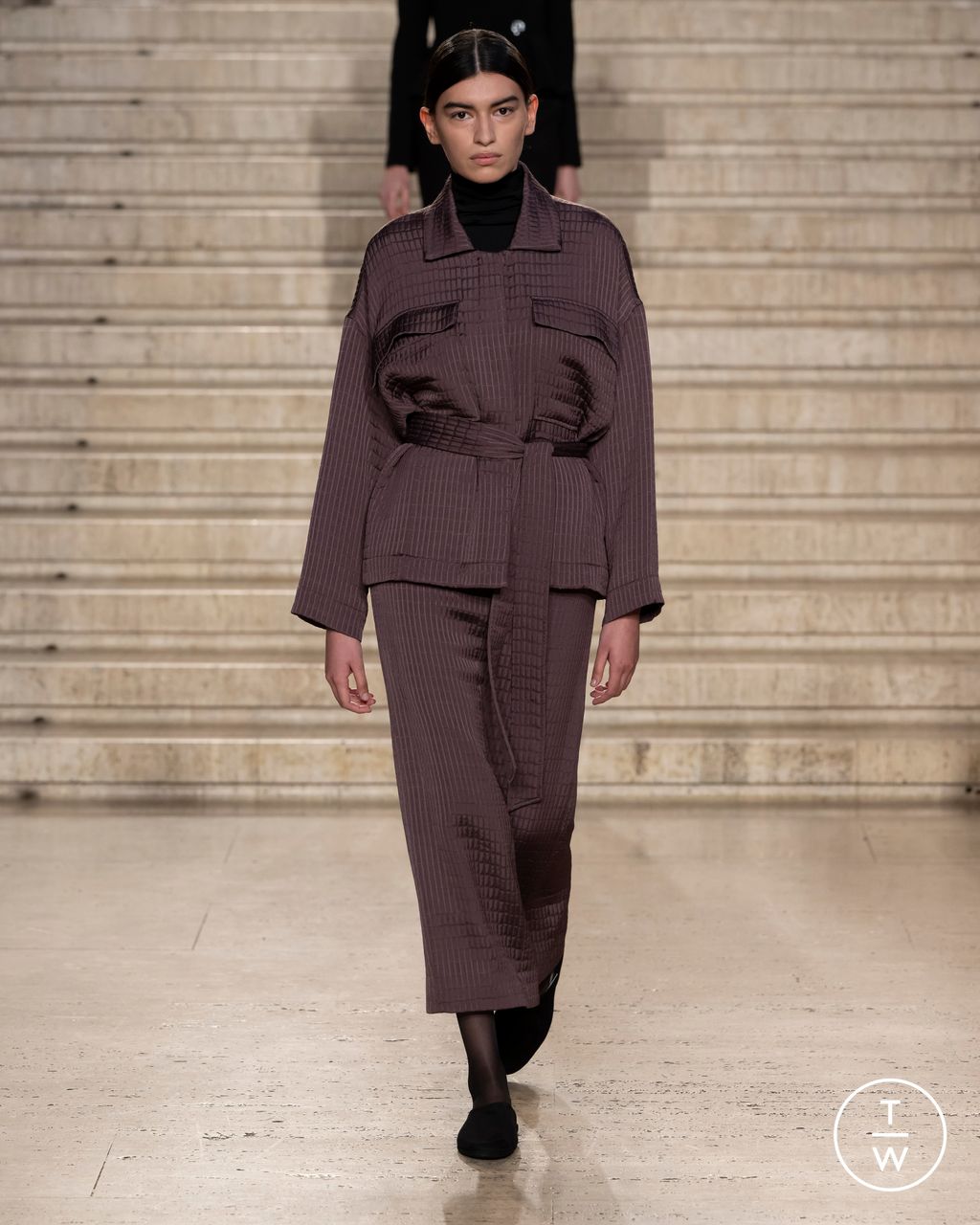 Fashion Week London Fall/Winter 2023 look 25 from the Tove collection womenswear