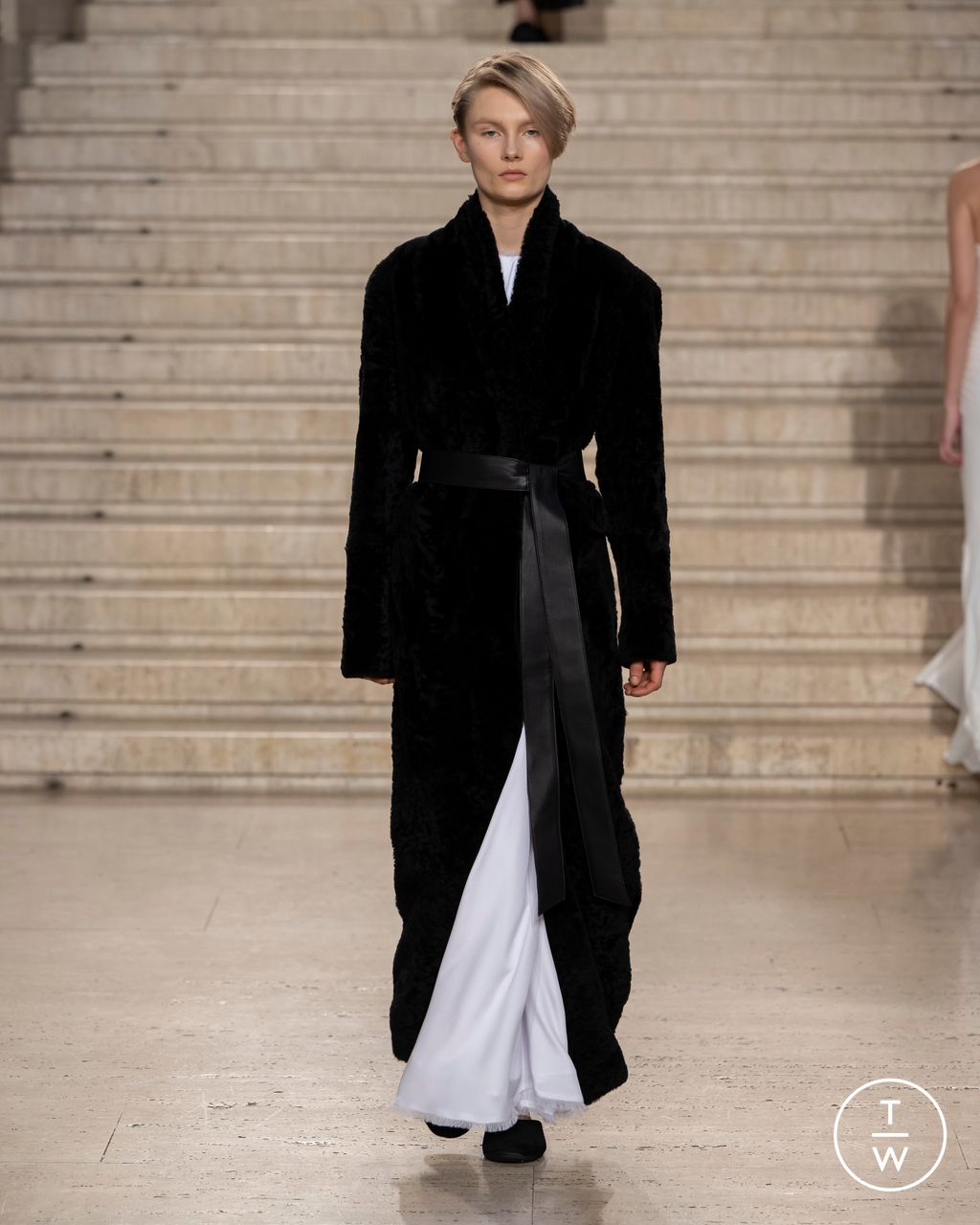 Fashion Week London Fall/Winter 2023 look 6 from the Tove collection womenswear