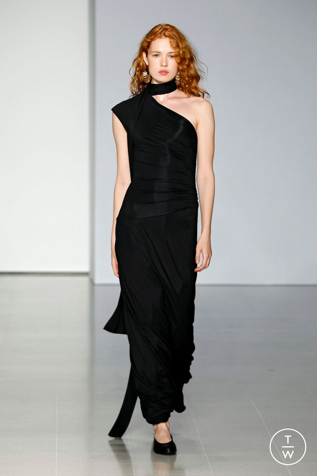 Fashion Week London Spring/Summer 2024 look 2 from the Tove collection womenswear