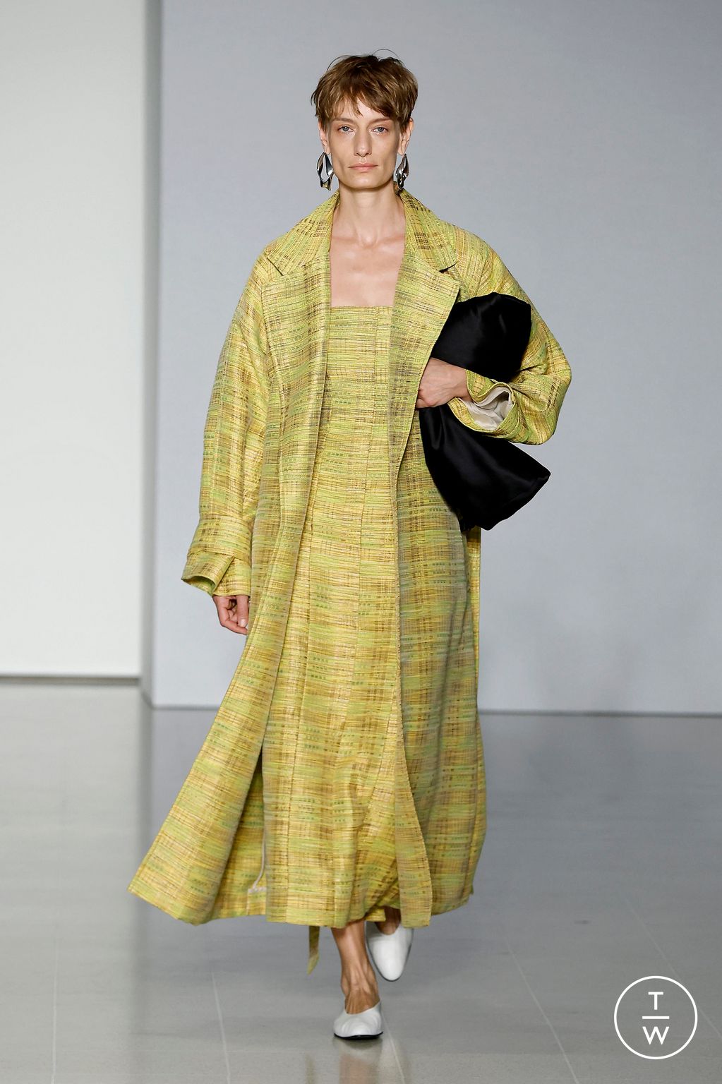 Fashion Week London Spring/Summer 2024 look 3 from the Tove collection womenswear