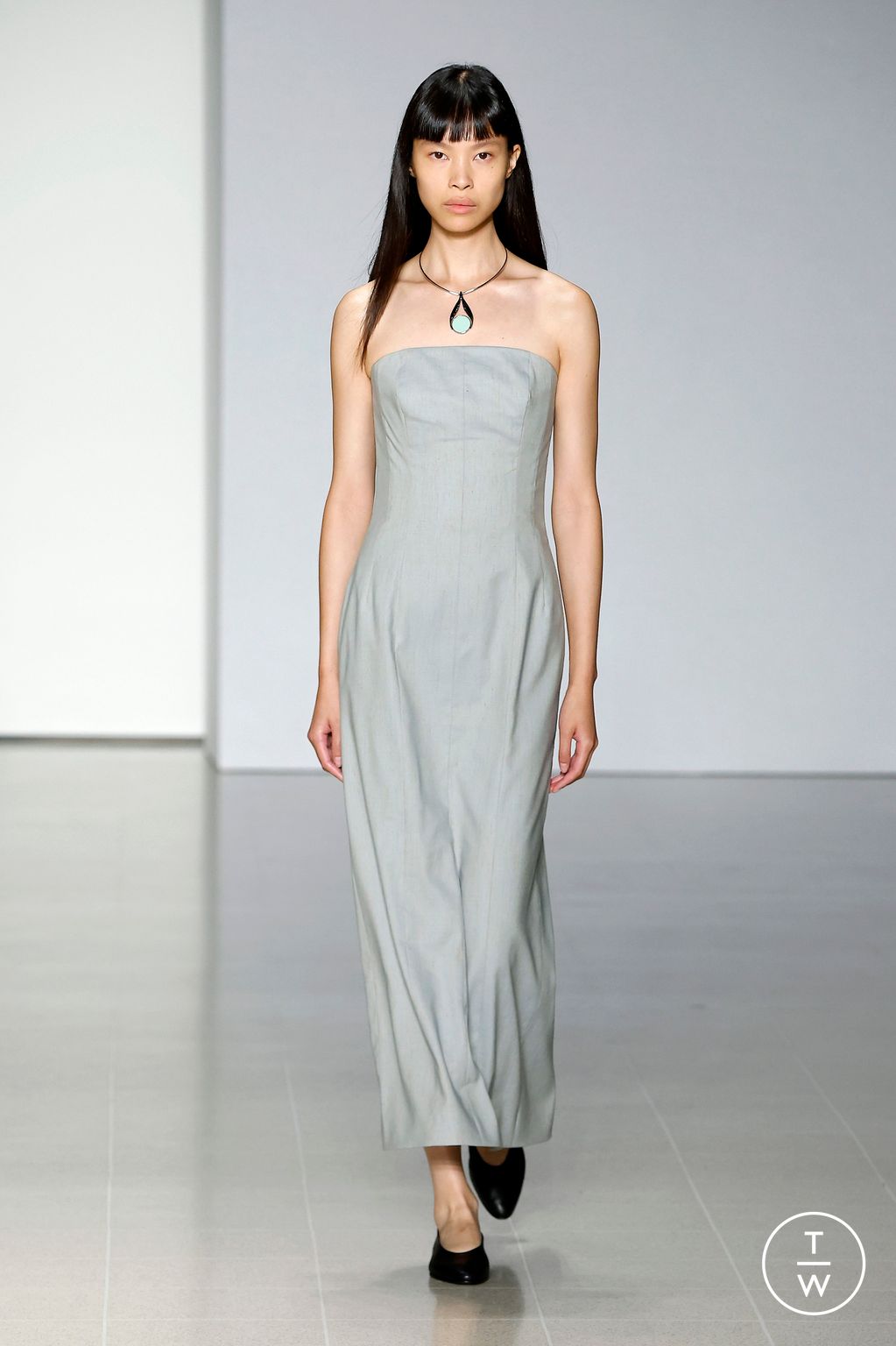 Fashion Week London Spring/Summer 2024 look 18 from the Tove collection womenswear