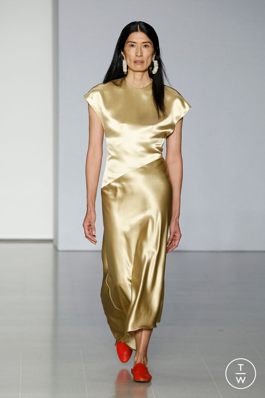 Fashion Week London Spring/Summer 2024 look 24 from the Tove collection womenswear