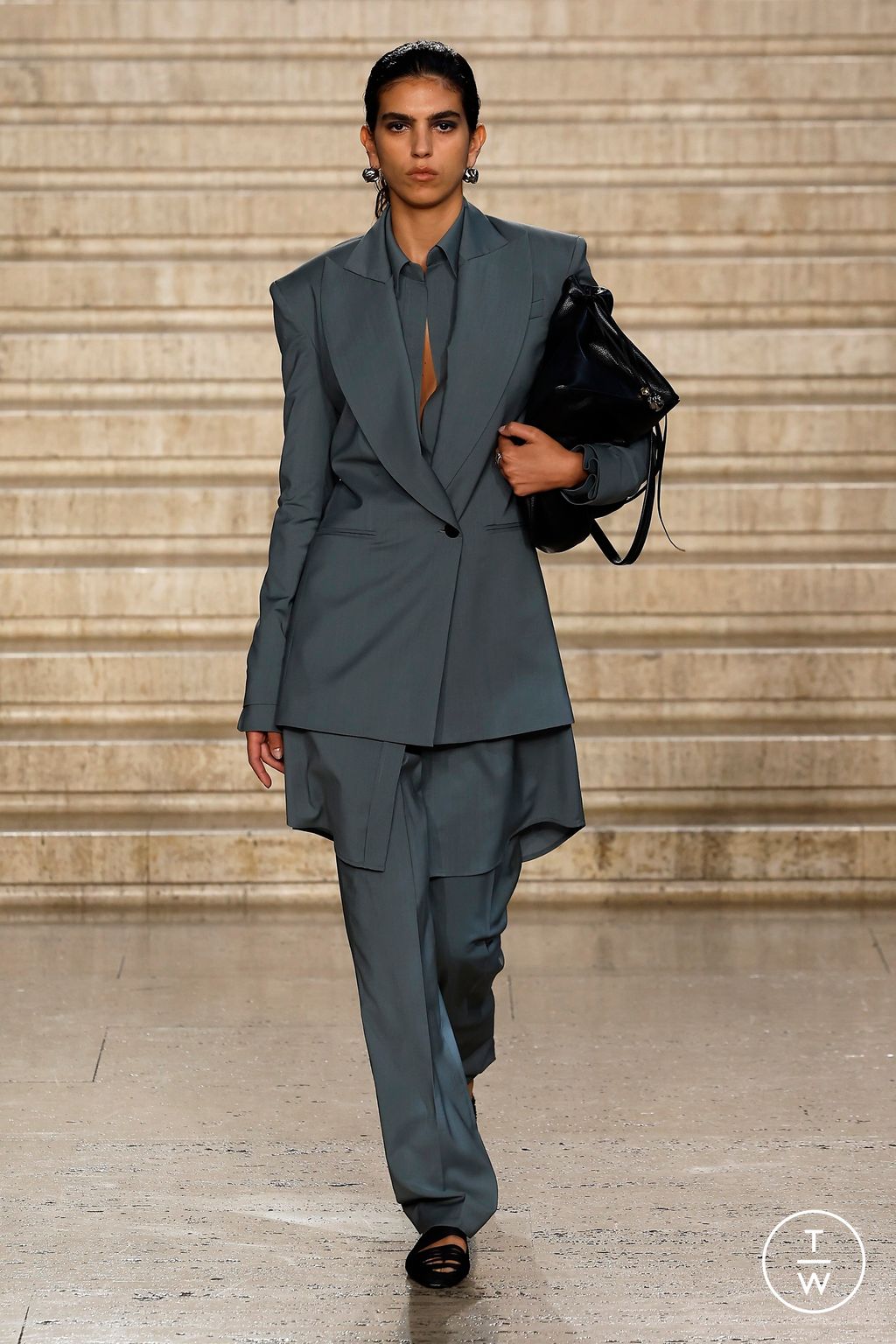 Fashion Week London Spring/Summer 2025 look 5 from the Tove collection womenswear