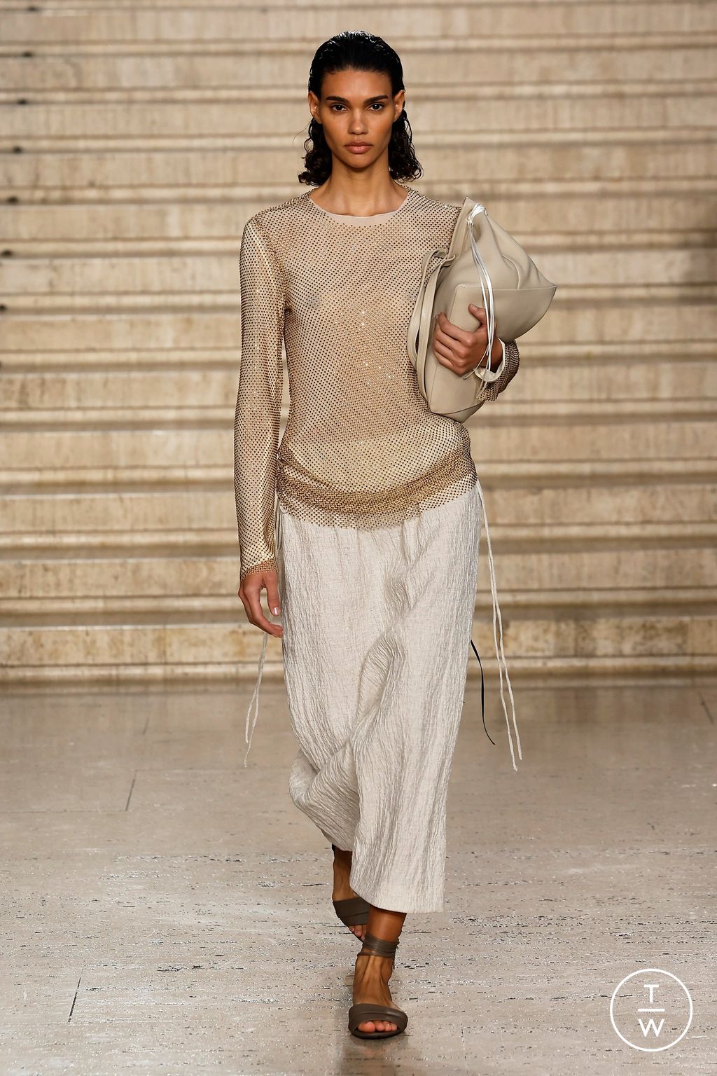 Fashion Week London Spring/Summer 2025 look 8 de la collection Tove womenswear