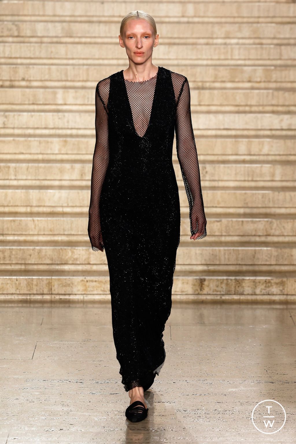 Fashion Week London Spring/Summer 2025 look 32 de la collection Tove womenswear