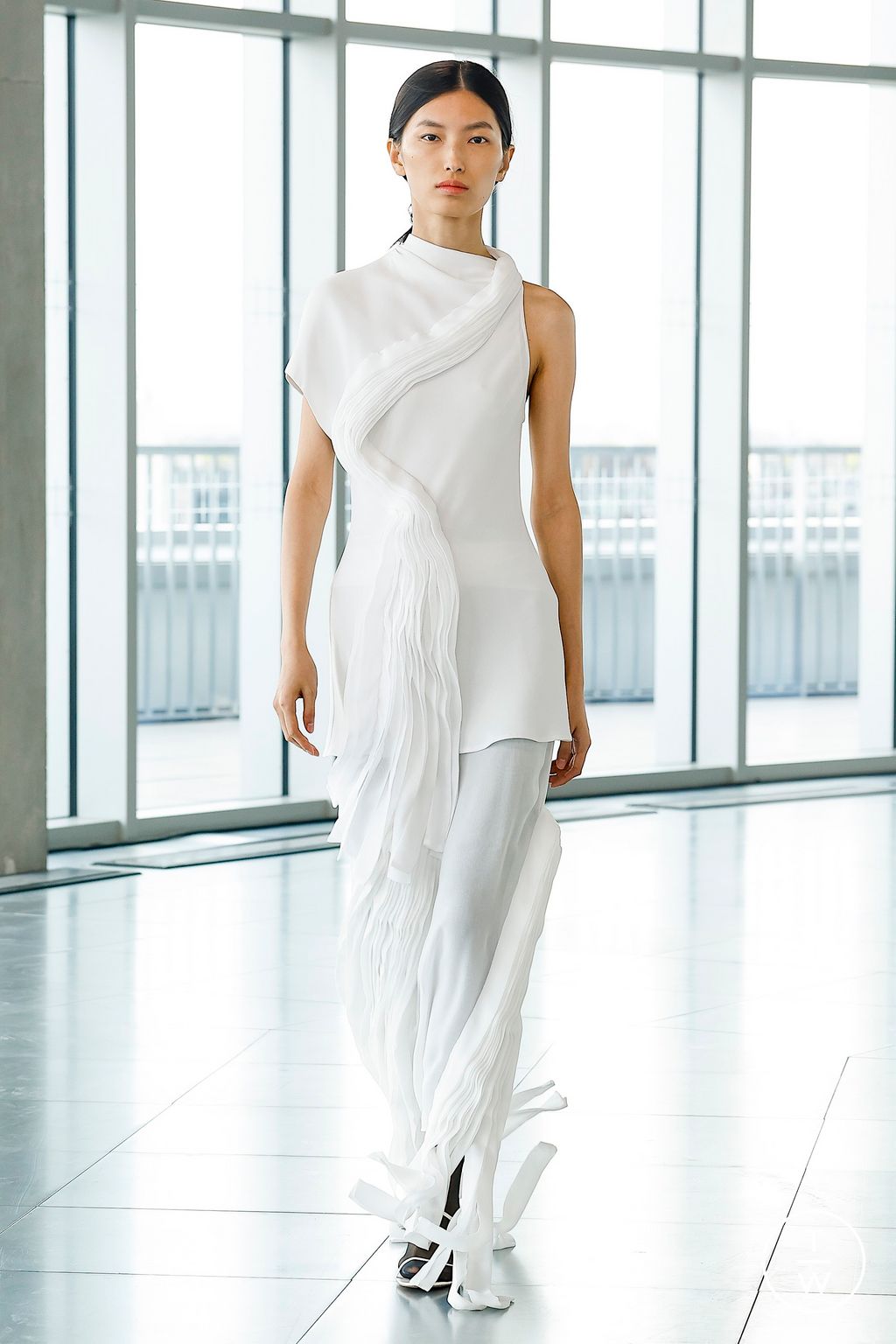 Fashion Week London Spring/Summer 2026 look 31 from the Tove collection 女装