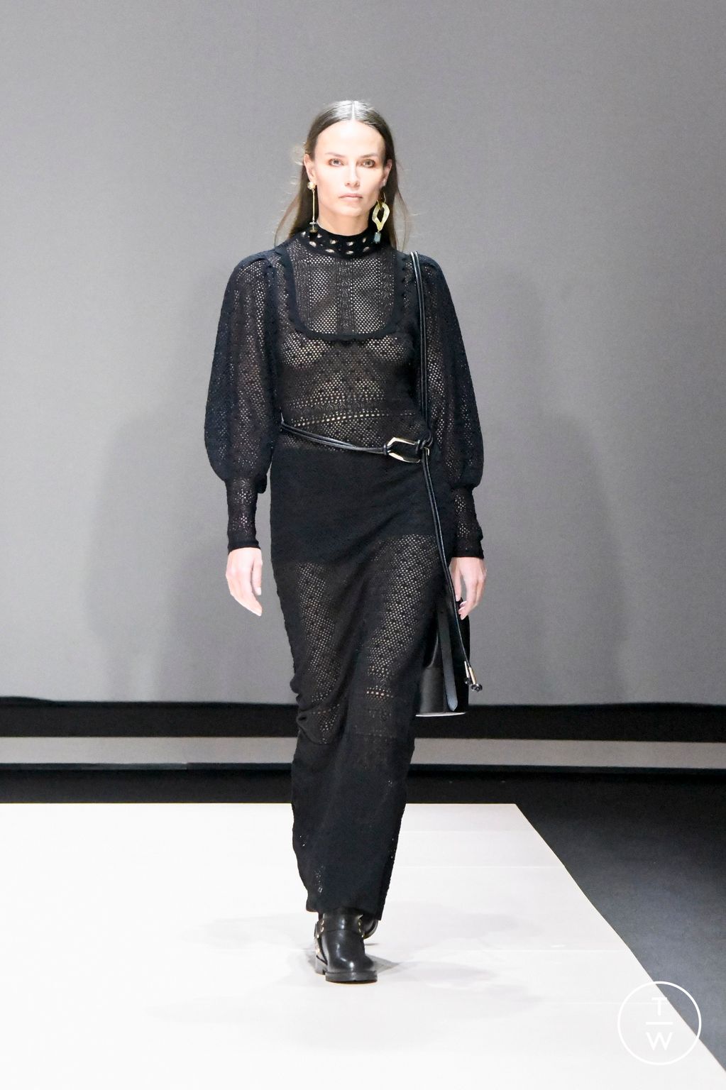 Fashion Week Milan Fall/Winter 2024 look 1 de la collection TWINSET womenswear